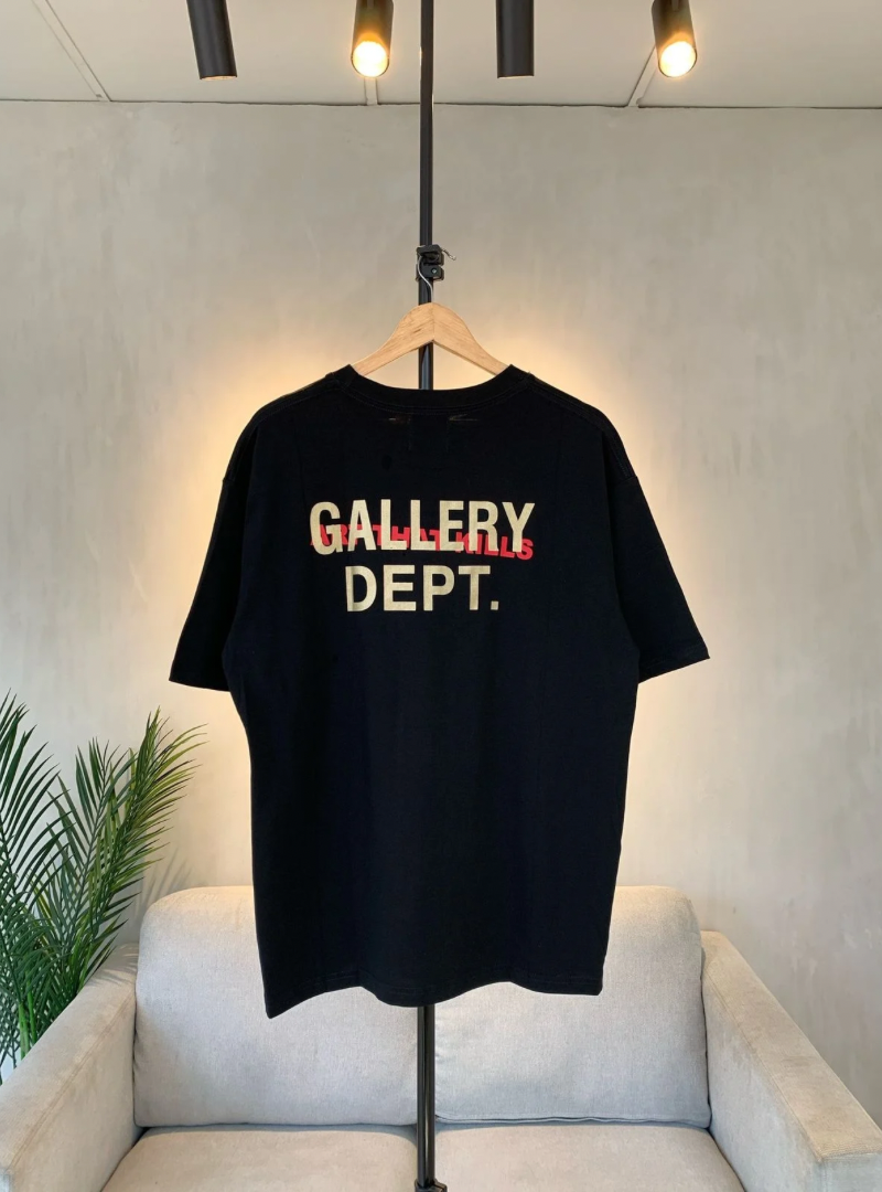 Camiseta Gallery Dept. Flying Skull (unisex) —