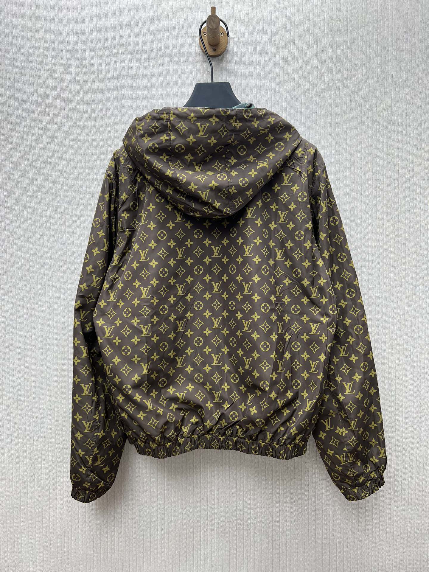 Chaqueta Reversible con Capucha · Colaboración Nigo · Colección 25SS