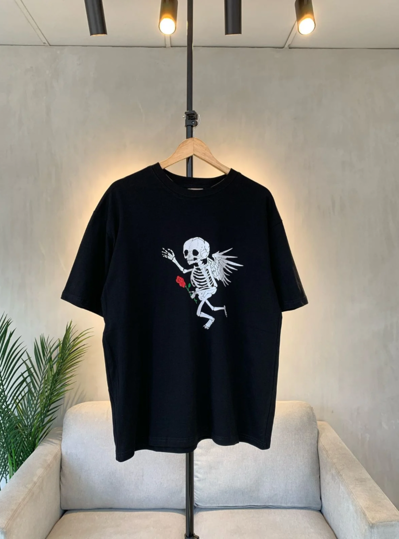 Camiseta Gallery Dept. Flying Skull (unisex) —