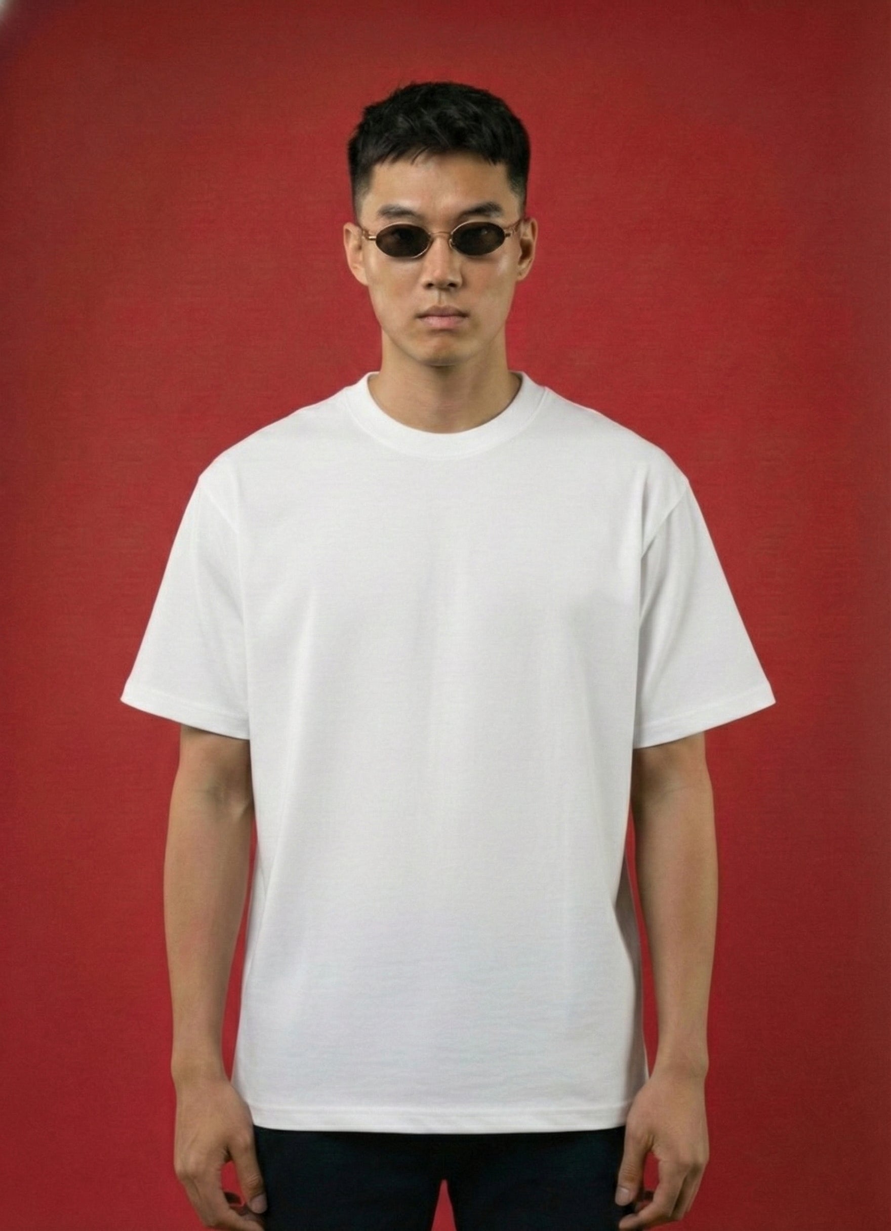 Camiseta Off White Color Blanco Con Logo Color Rojo —