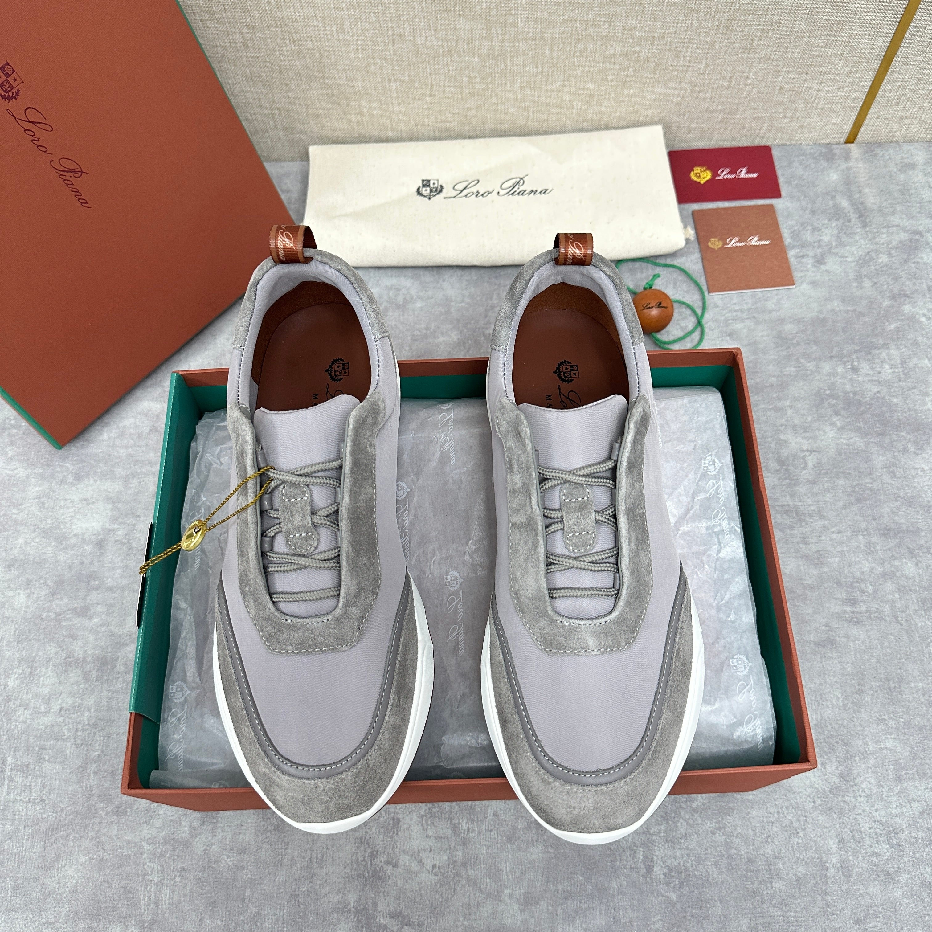 Zapatillas deportivas de hombre en cuero encerado y gamuza premium