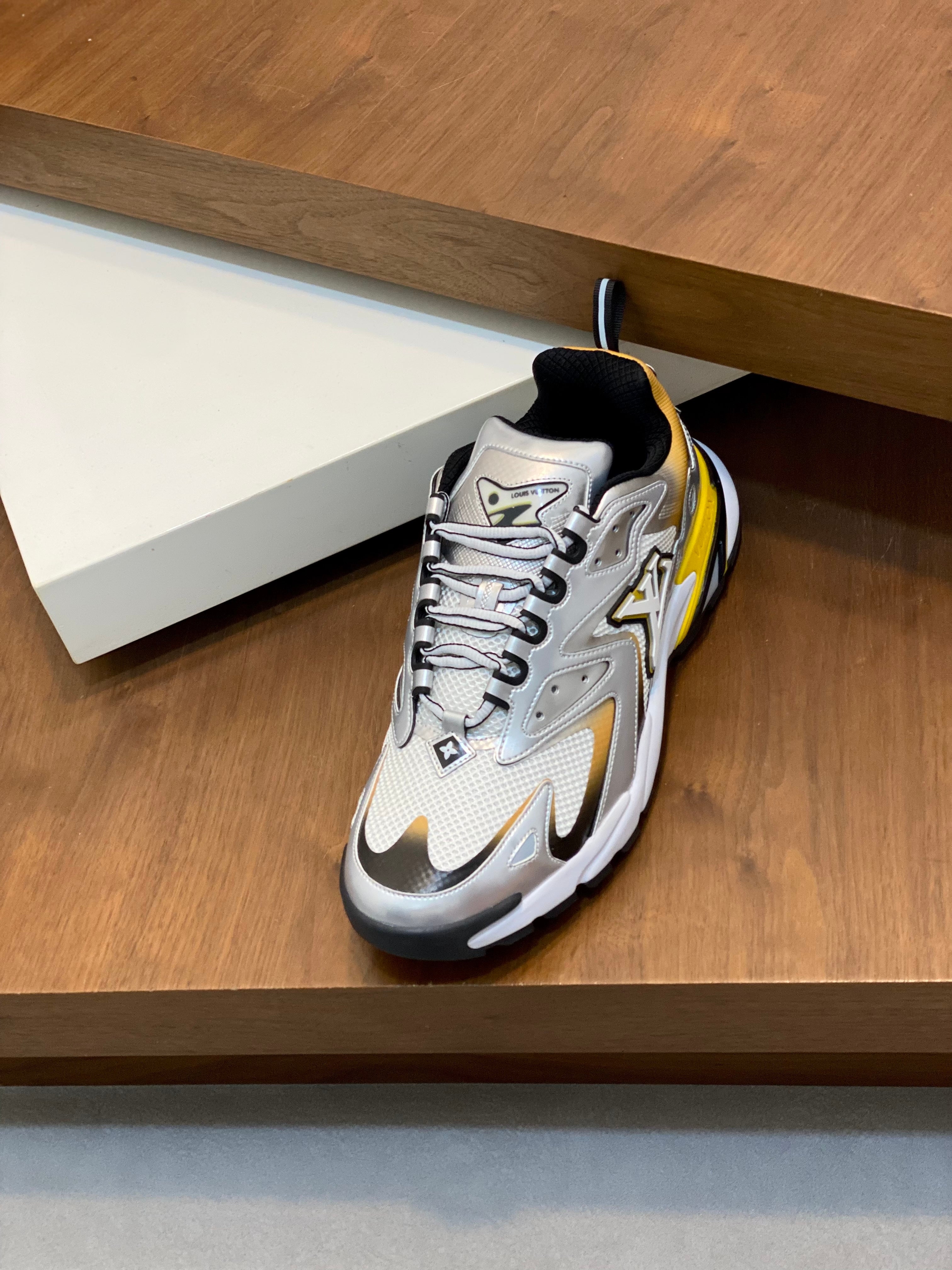 Sneakers Discovery – Edición Exclusiva Casa Francisca