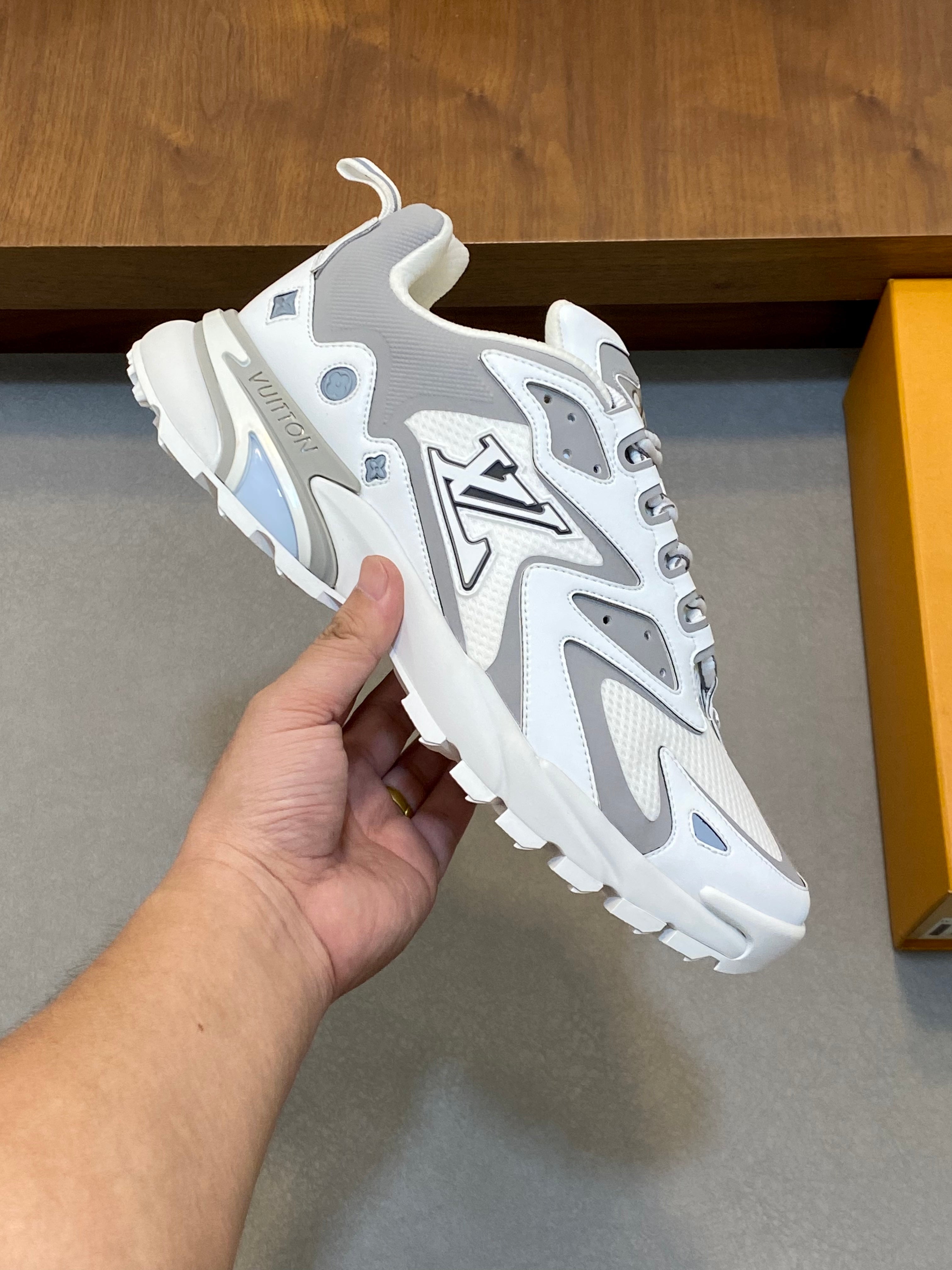 Sneakers Discovery – Edición Exclusiva