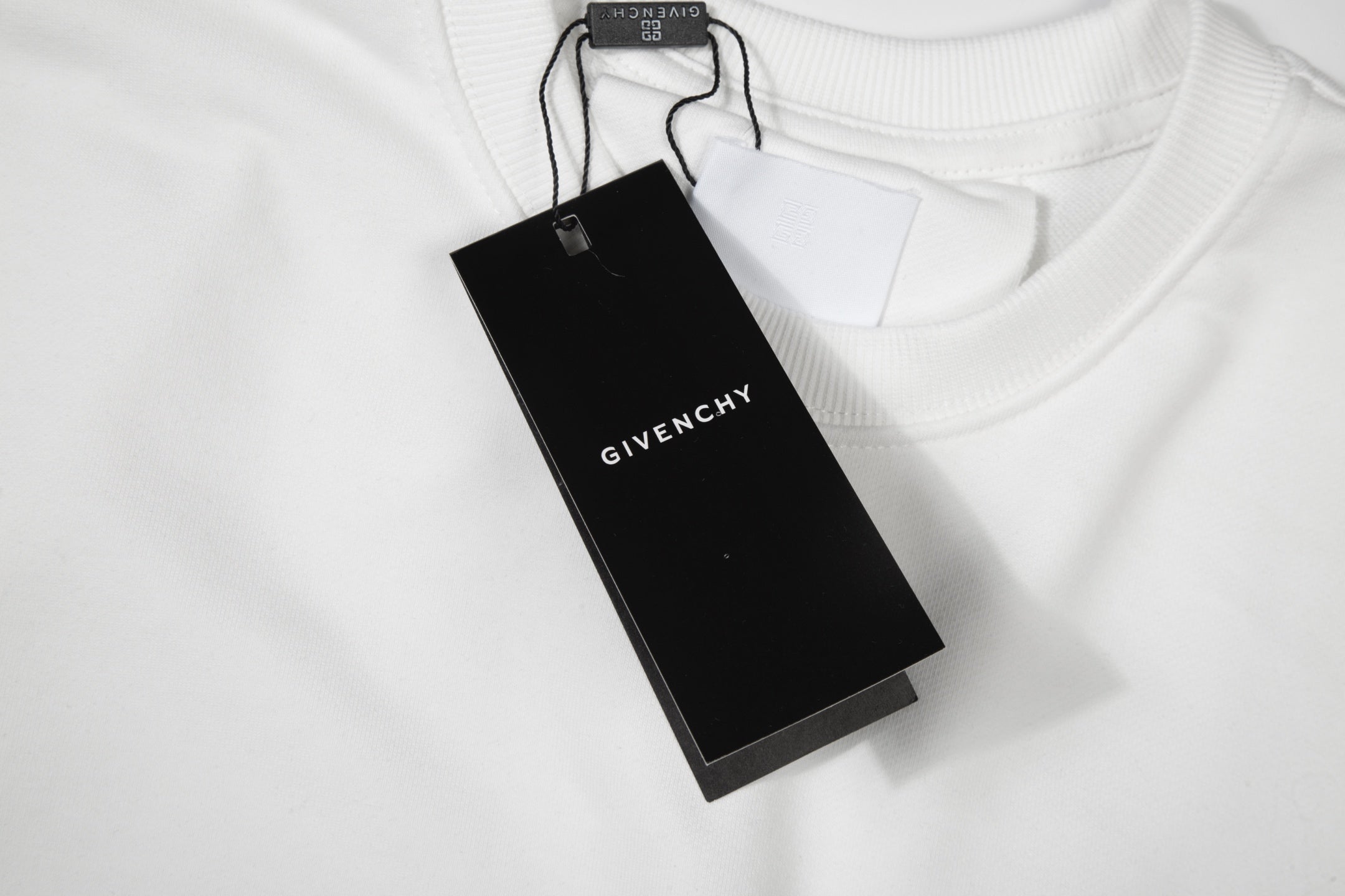 Sudadera Oversize con Bordado 3D Exclusivo