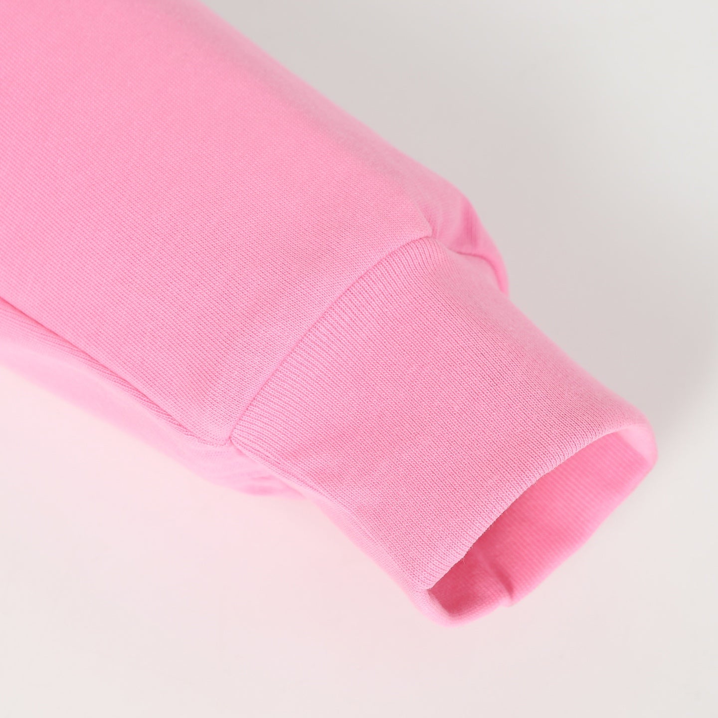 Camiseta Manga Larga Unisex “Come Hearts” Sakura Pink Colección Otoño/Invierno | Streetwear Exclusivo