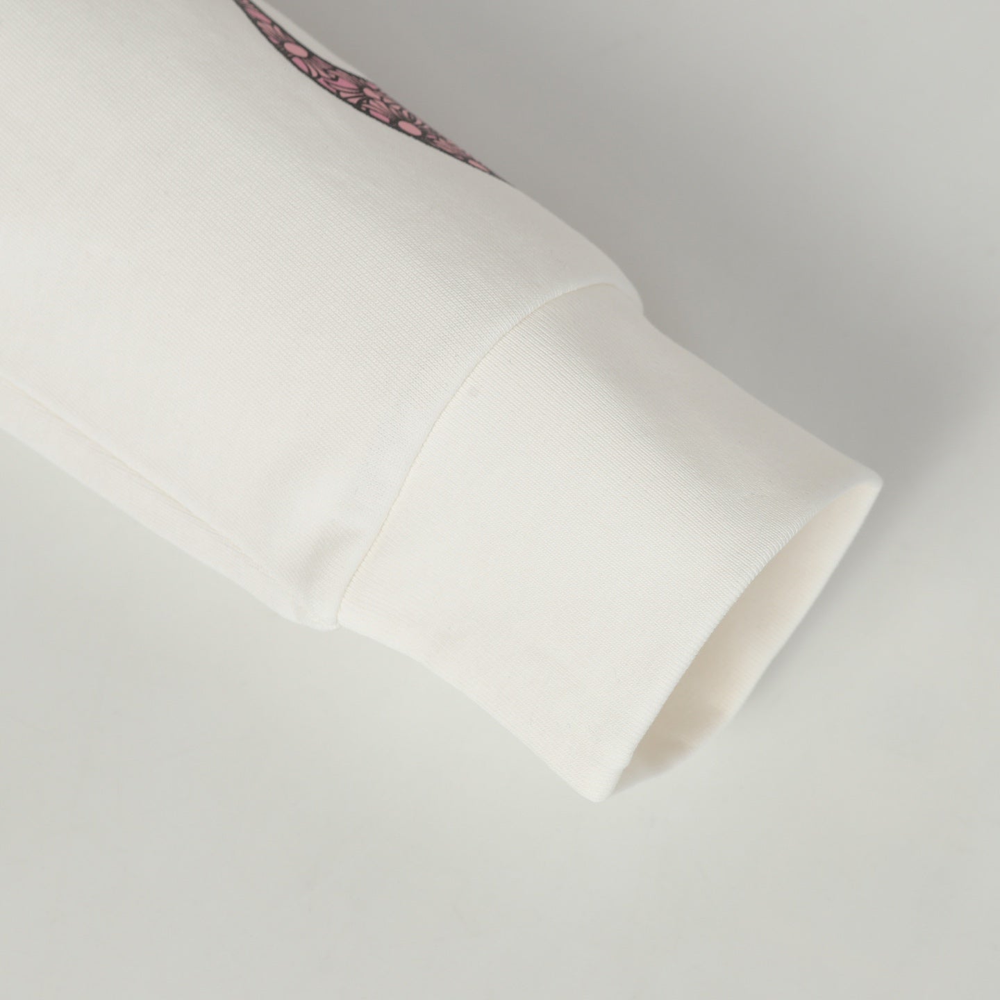 Camiseta Manga Larga Unisex “Come Hearts” Edición Otoño/Invierno | Estilo Streetwear