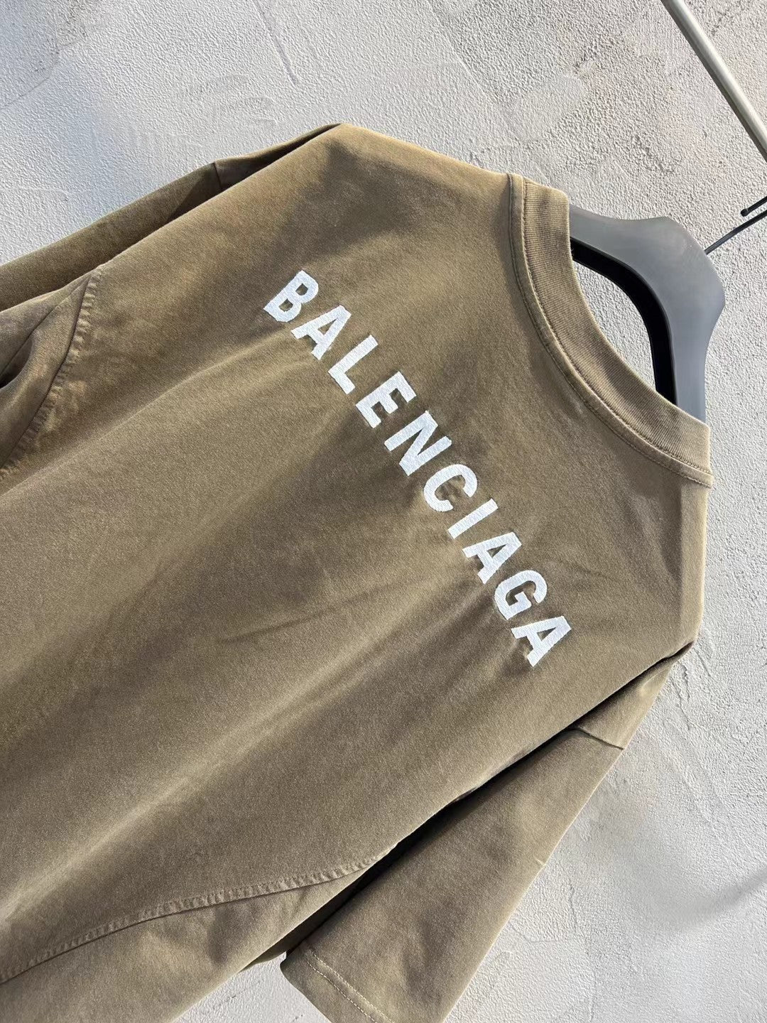 Camiseta Unisex Balenciaga 2025 · Efecto Vintage y Bordado Heavy Wash