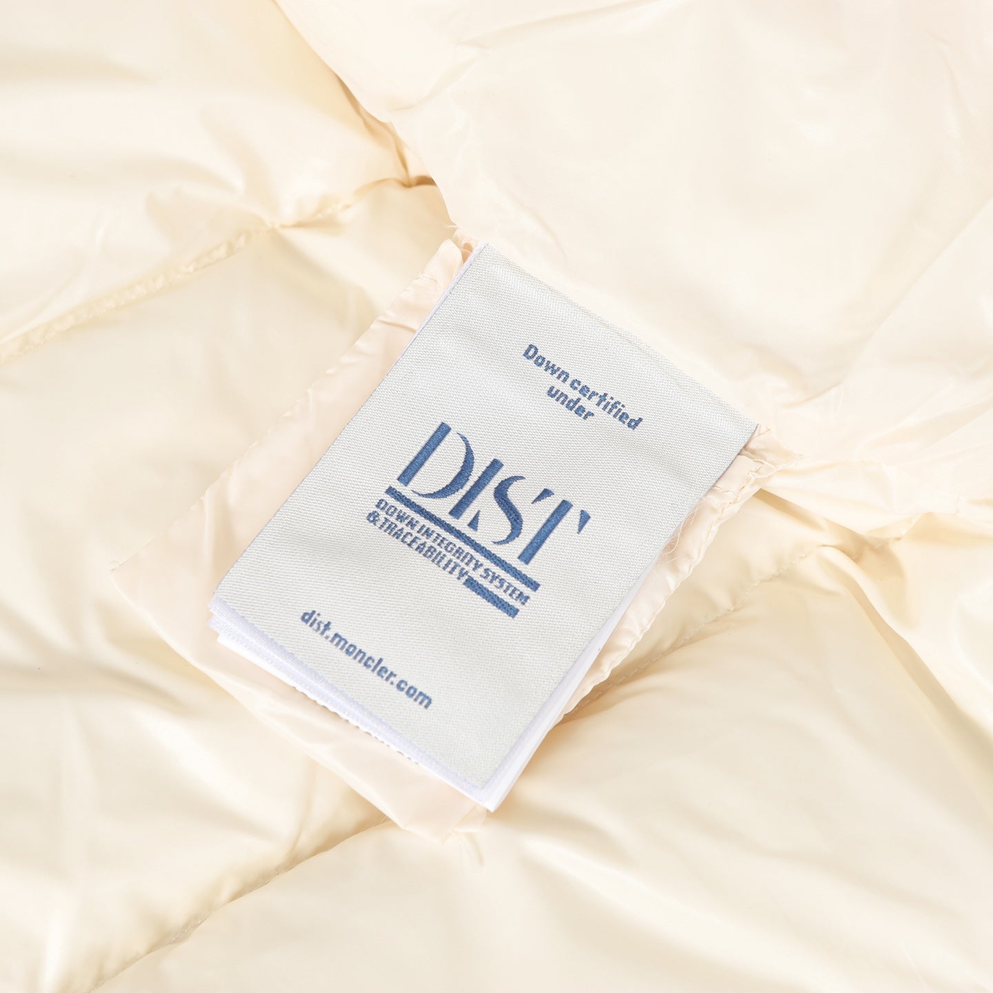 MNCL Petra Plumón Corto