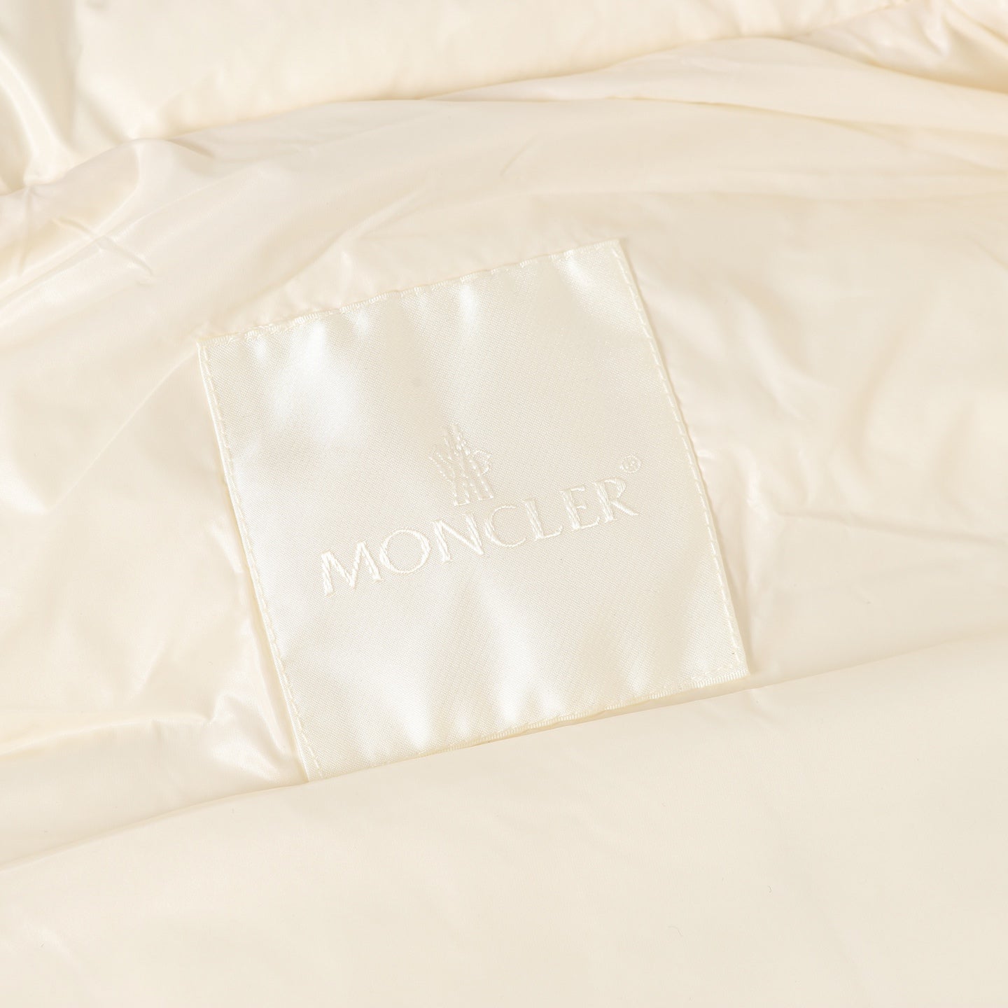 MNCL Petra Plumón Corto