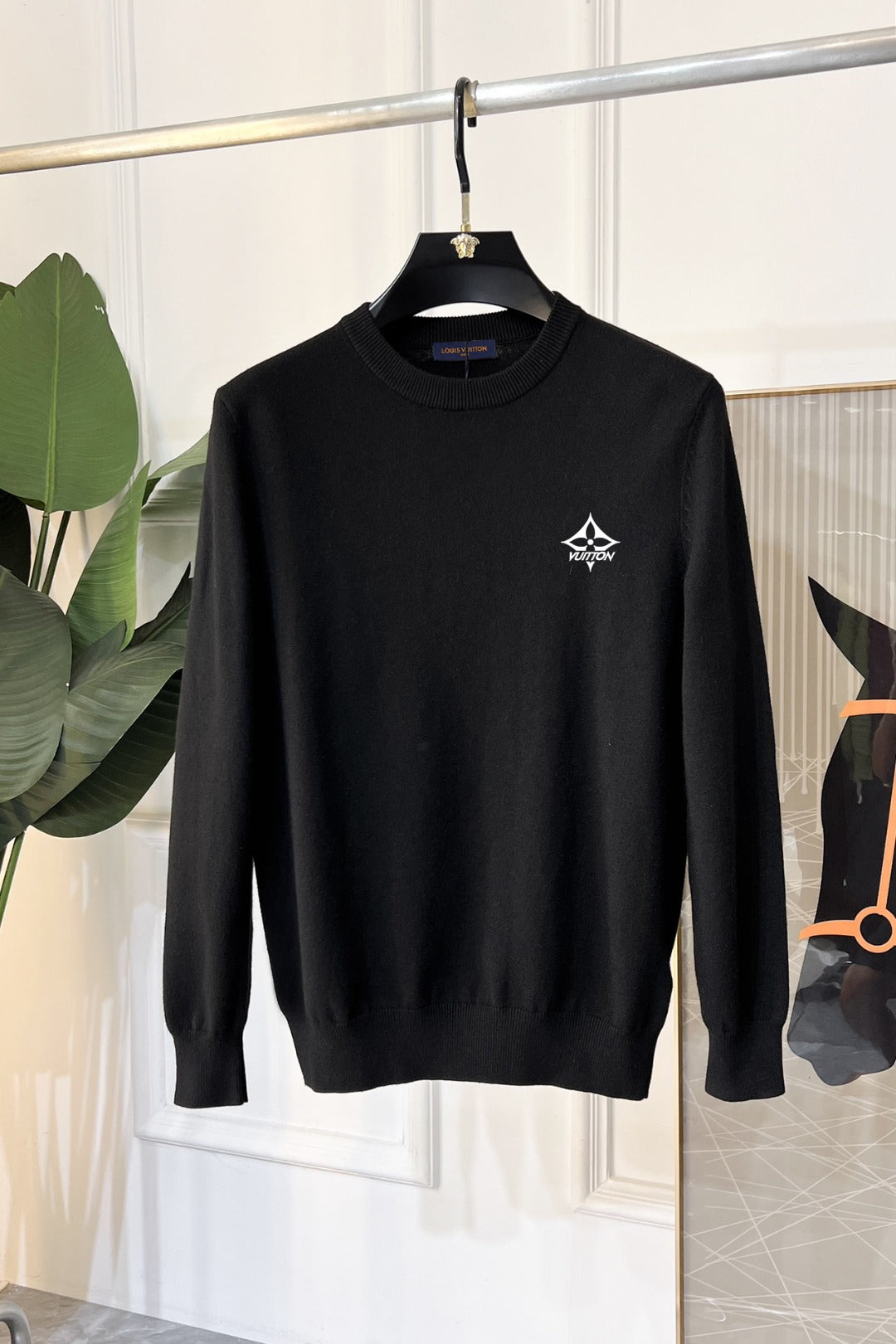 Sweater Essential 2025 Edition