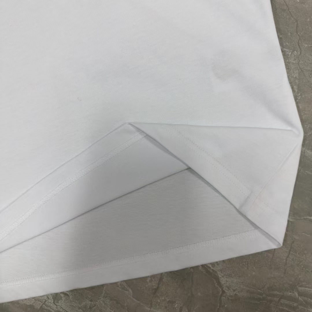 Camiseta de Lujo Unisex · Edición Premium 2025