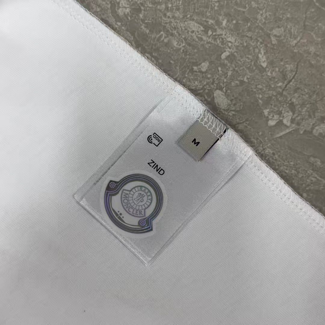 Camiseta de Lujo Unisex · Edición Premium 2025