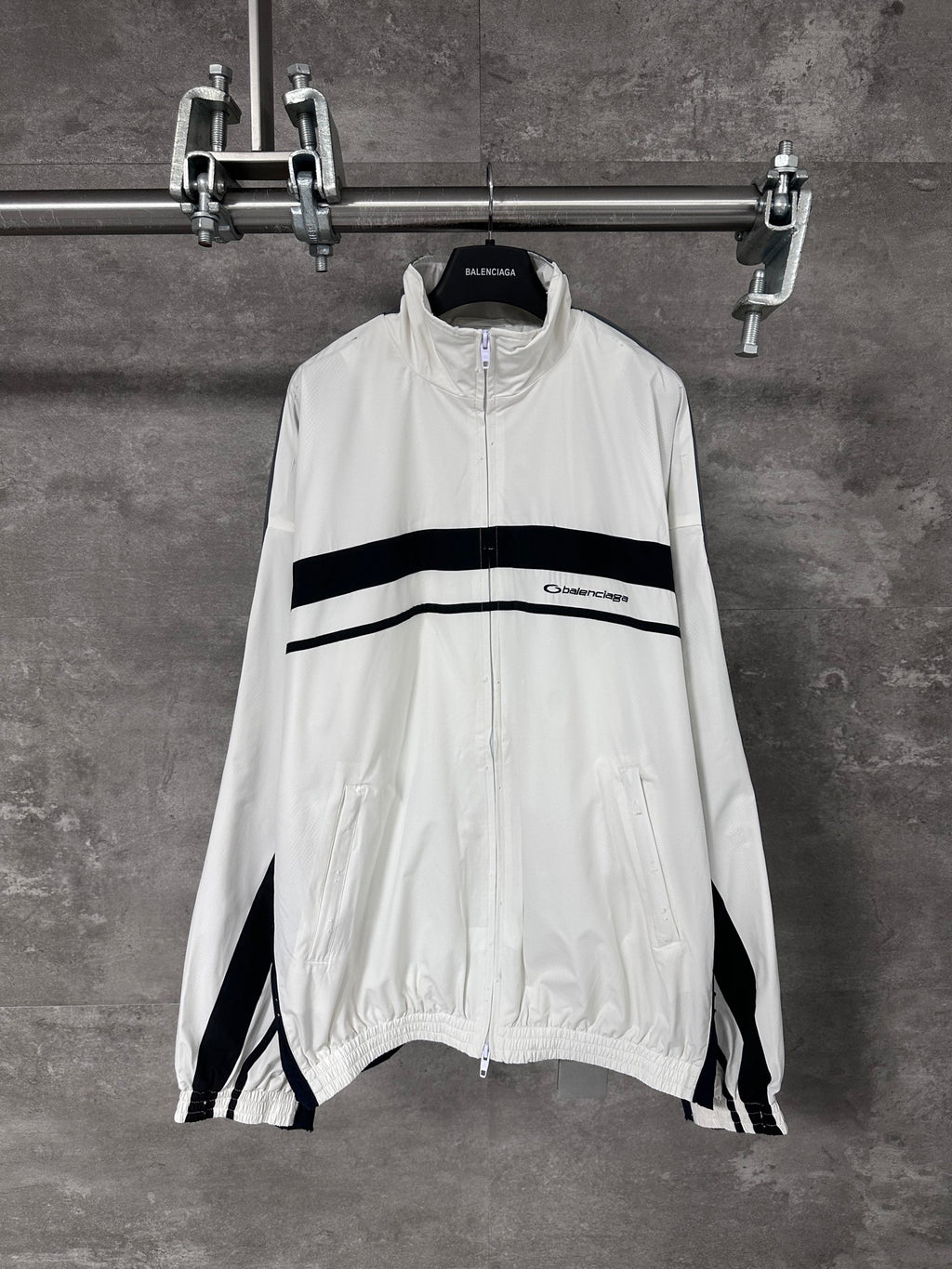 BLCG Chaqueta Bordada Logo Bicolor