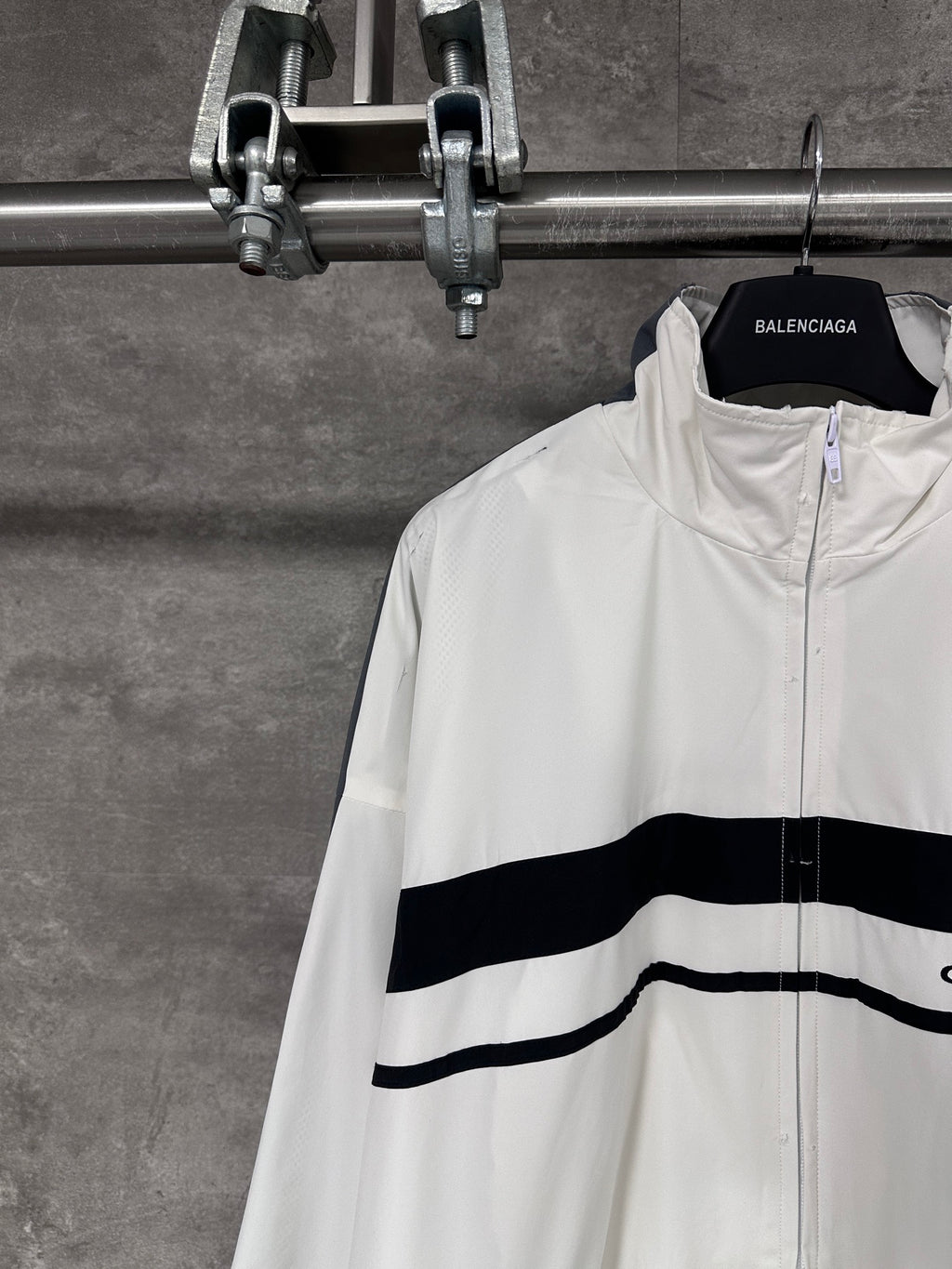 BLCG Chaqueta Bordada Logo Bicolor