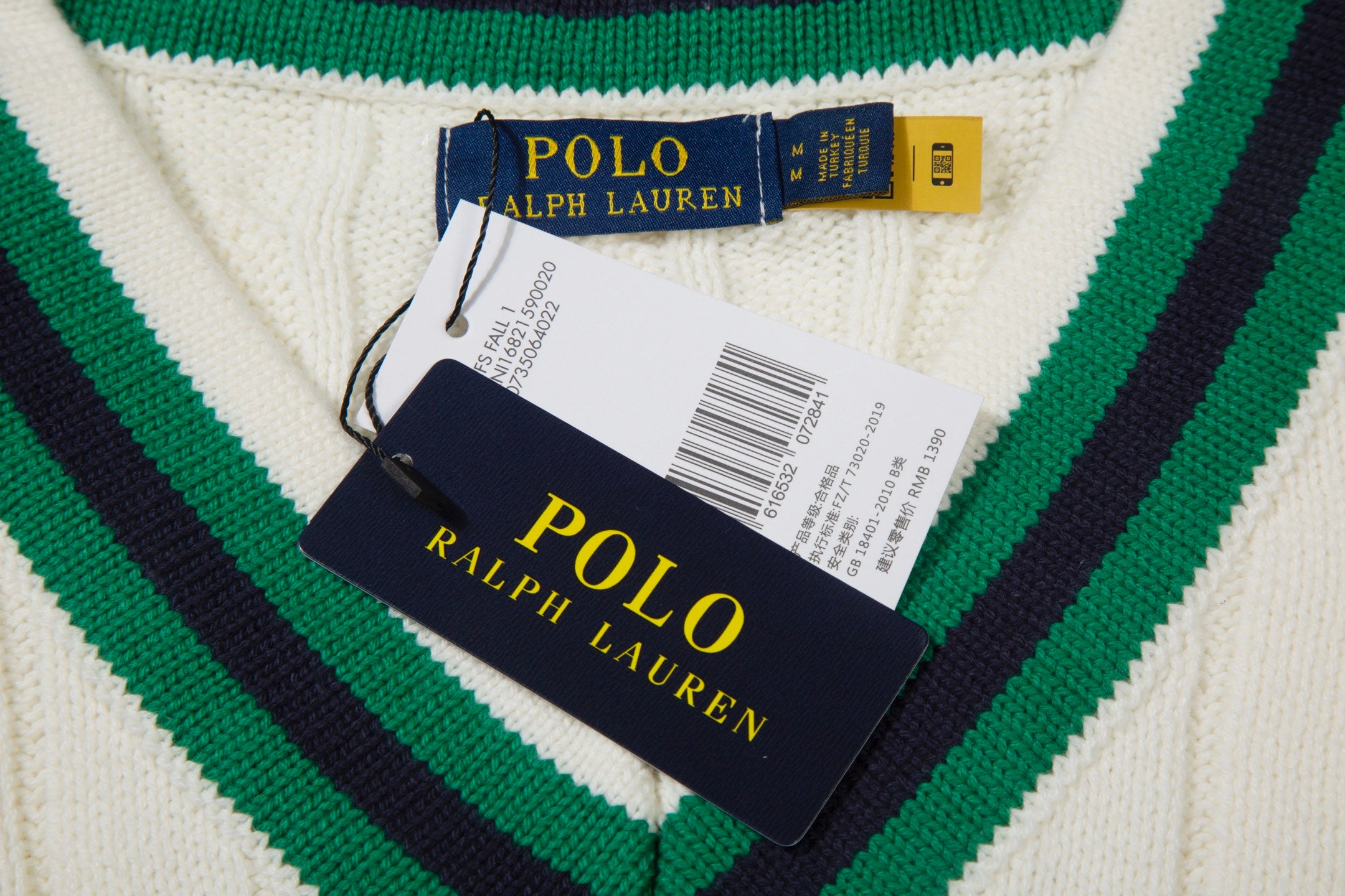 Sweater Premium “Vintage Court”