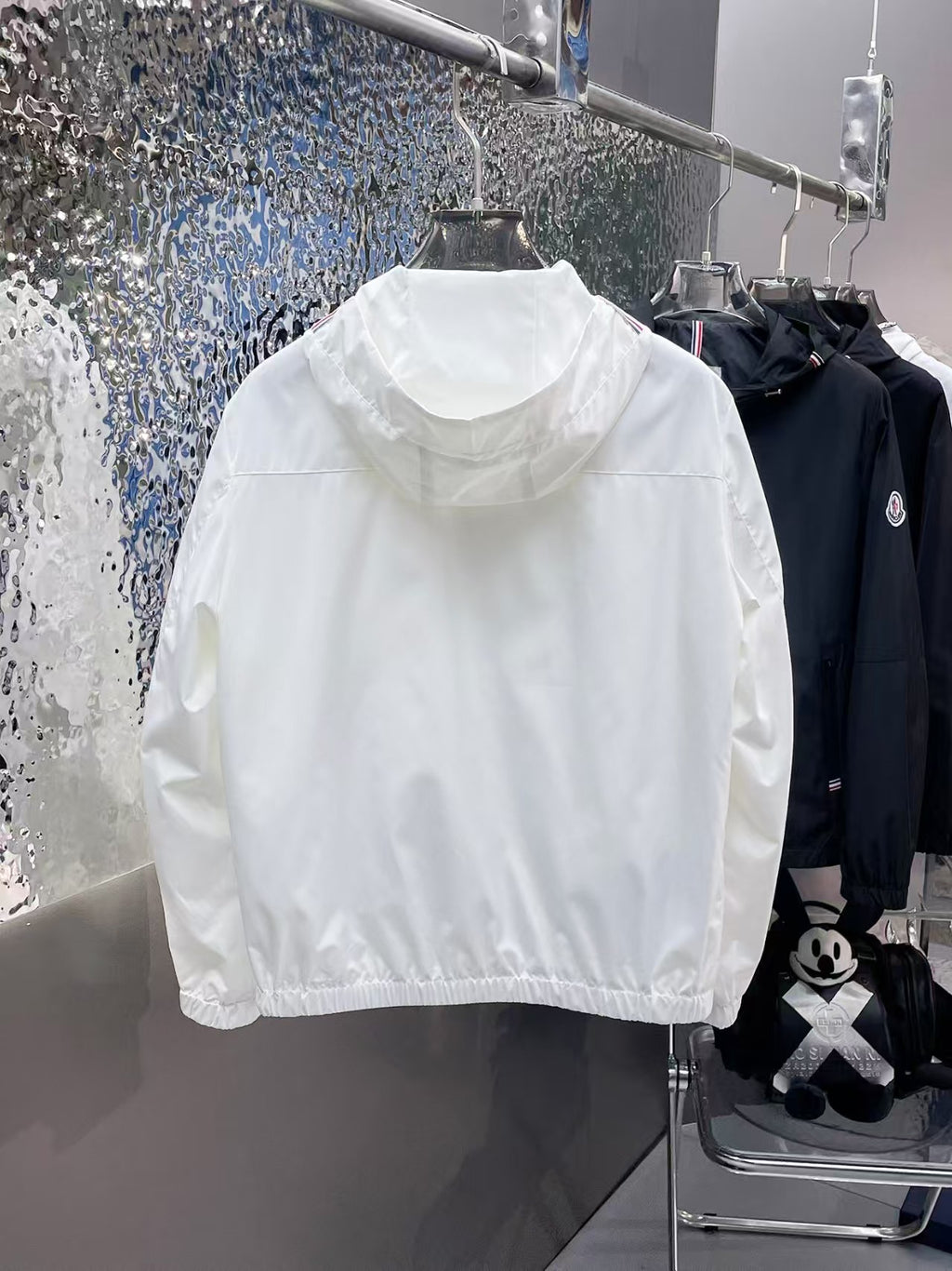 Chaqueta de Hombre con Capucha Oculta · Colección Early Fall 2025