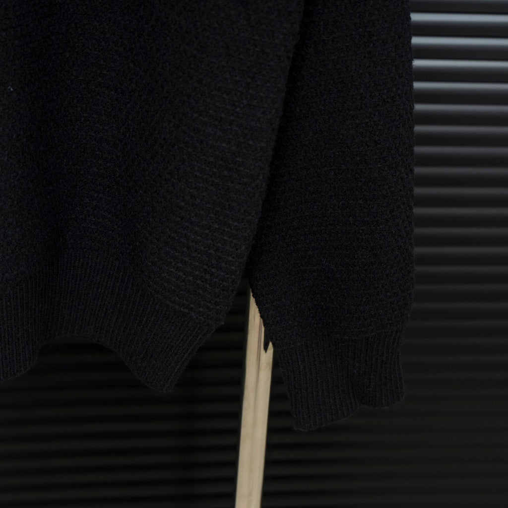 Sweater Premium “Smoke Embroidery Knit”