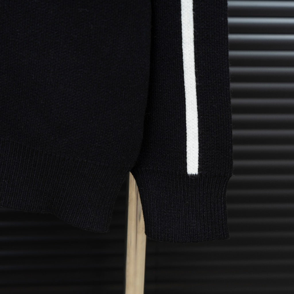 Sweater Premium “Arm Fusion Knit”