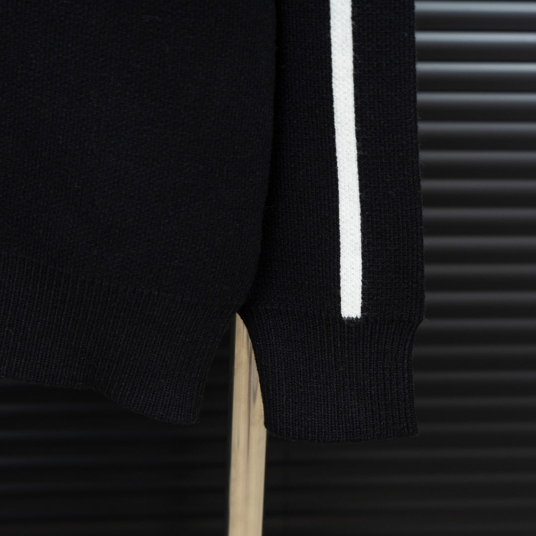 Sweater Premium “Arm Fusion Knit”