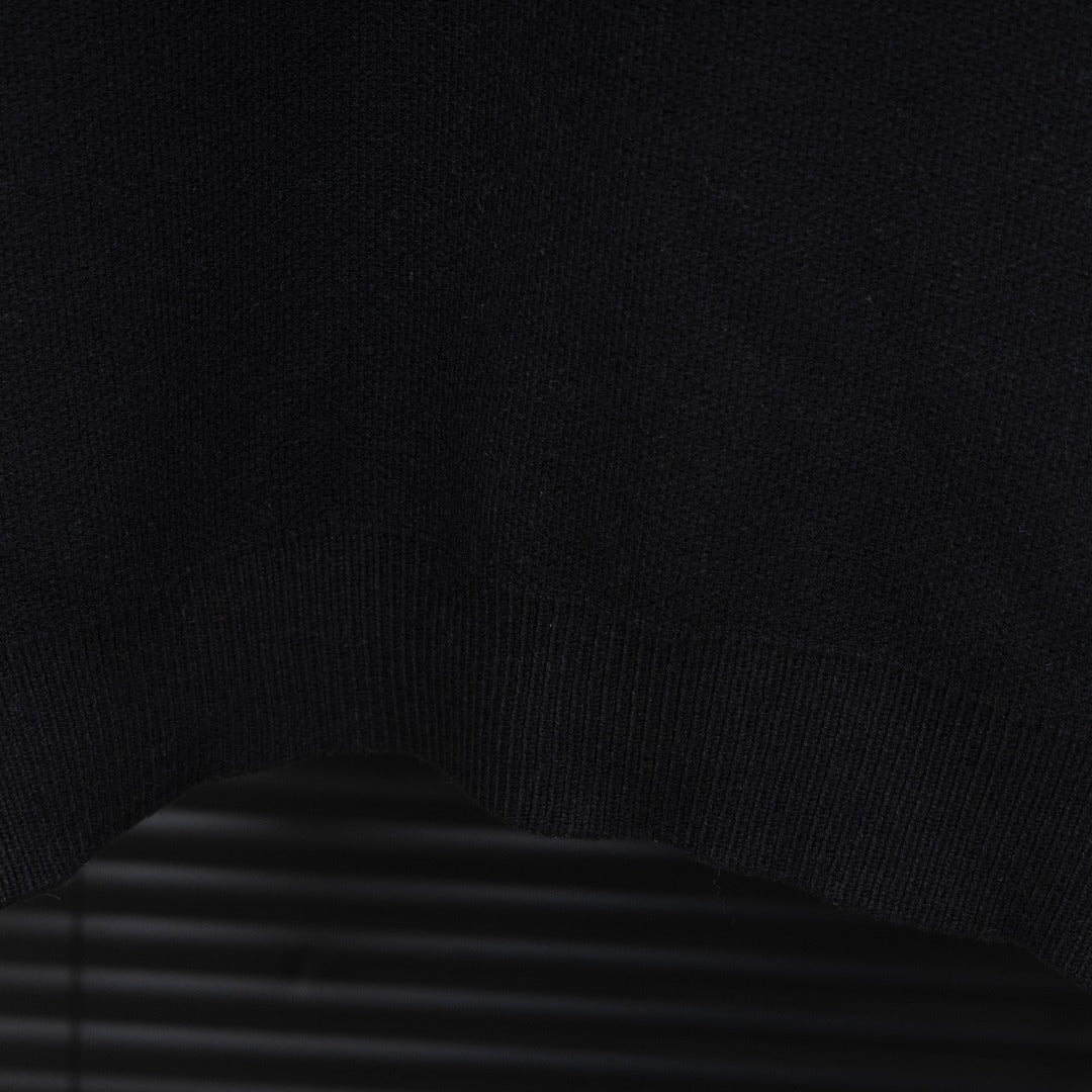 Sweater Premium “Arm Fusion Knit”