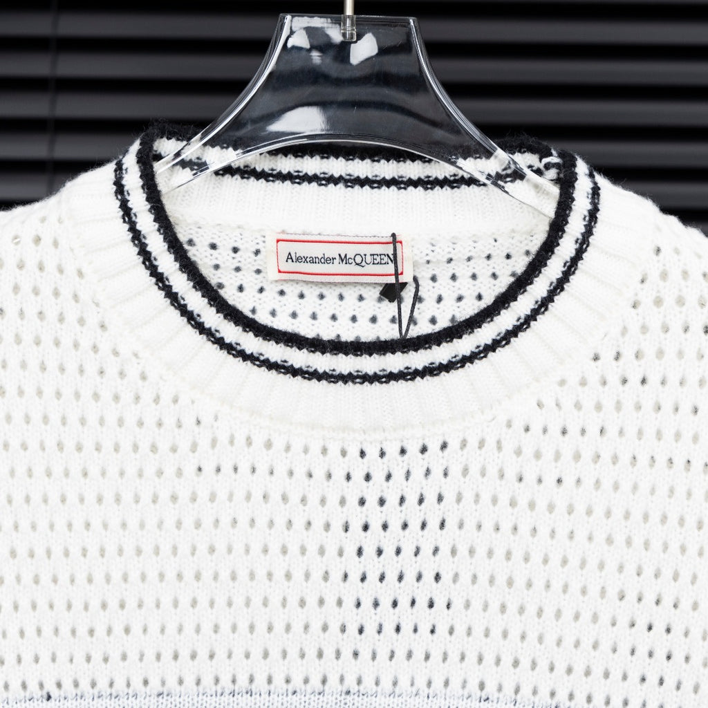 Sweater Premium “Cut-Out Knit”