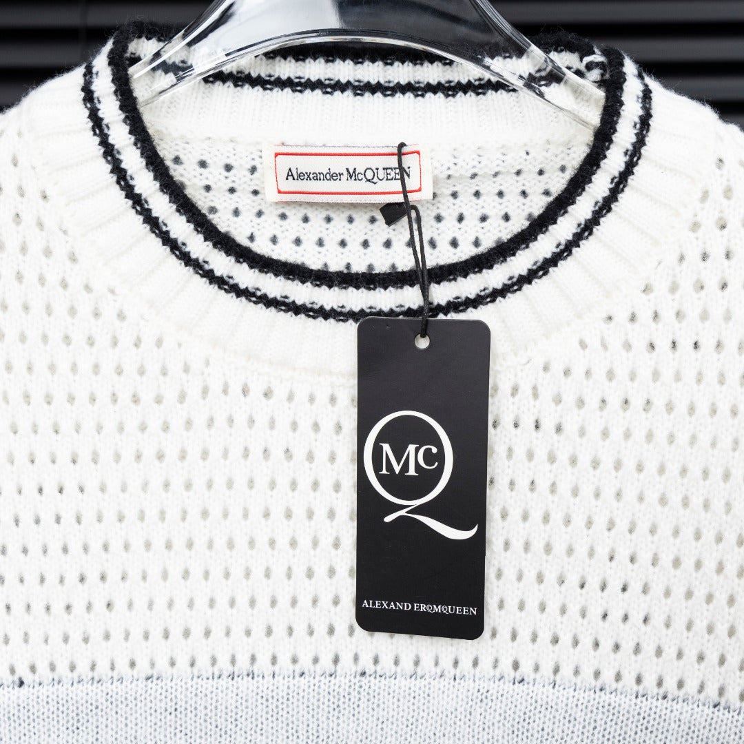 Sweater Premium “Cut-Out Knit”