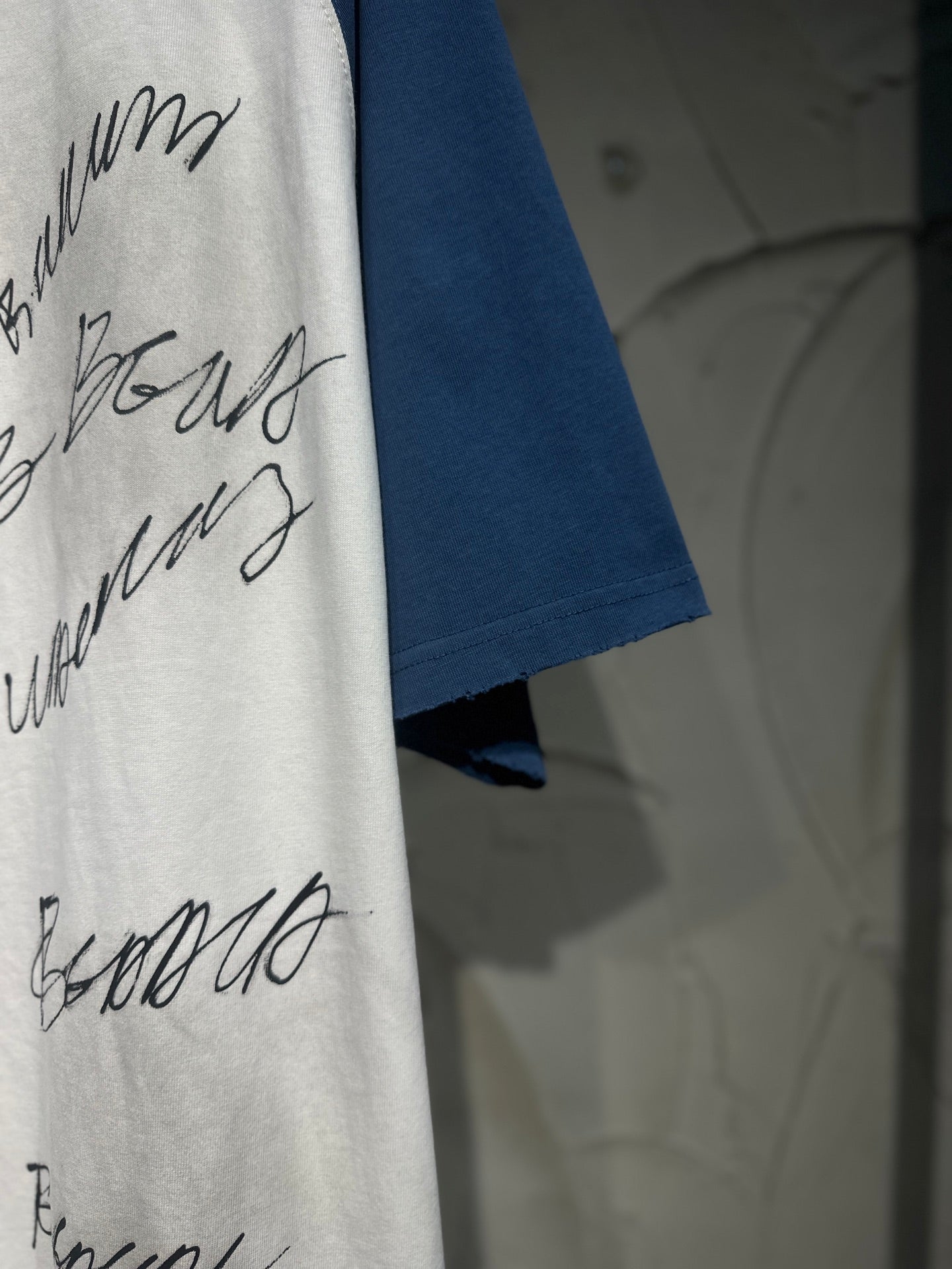 Camiseta Balenciaga 2025 · Graffiti Handcrafted & Patchwork Oversize