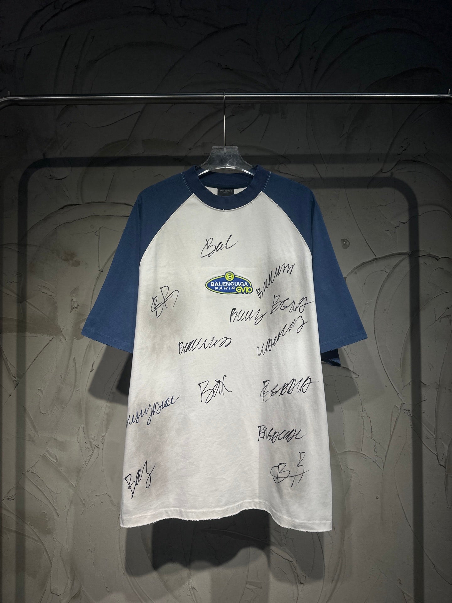 Camiseta Balenciaga 2025 · Graffiti Handcrafted & Patchwork Oversize