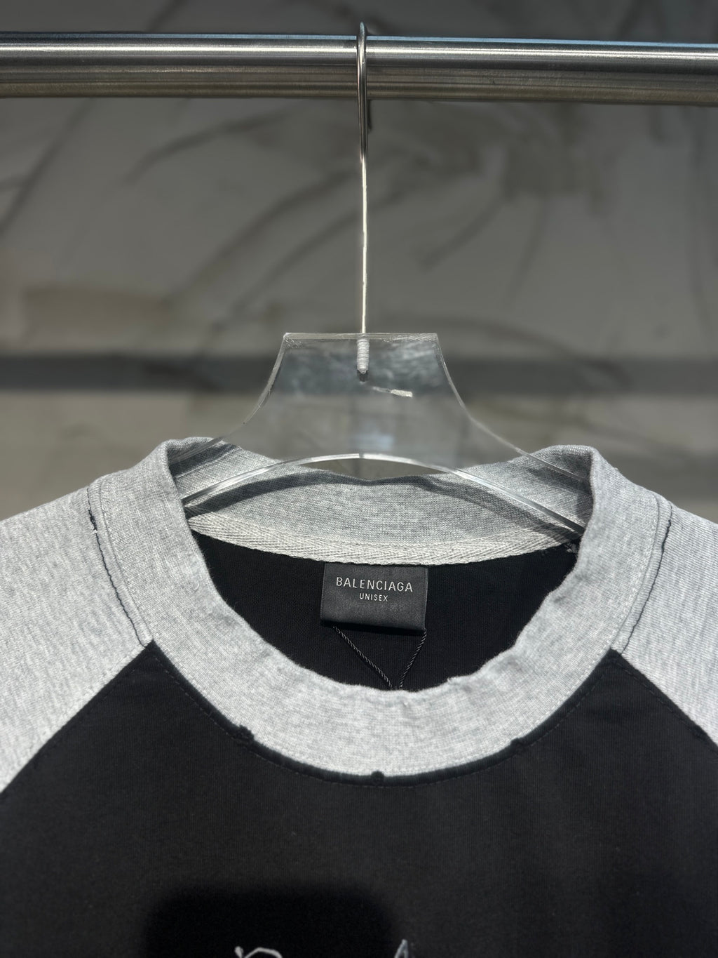 Camiseta Unisex Balenciaga 2025 · Efecto Vintage y Graffiti Handcrafted