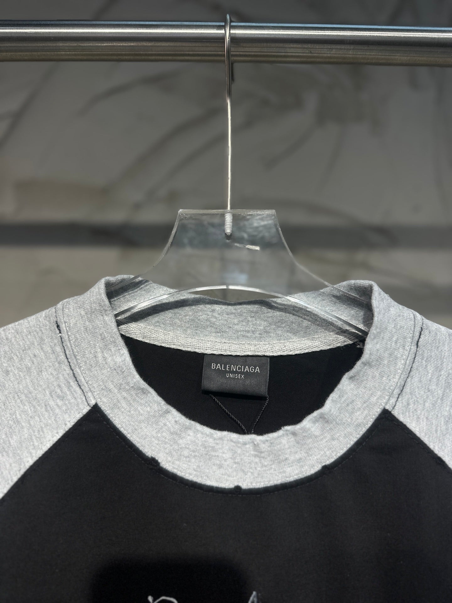 Camiseta Unisex Balenciaga 2025 · Efecto Vintage y Graffiti Handcrafted