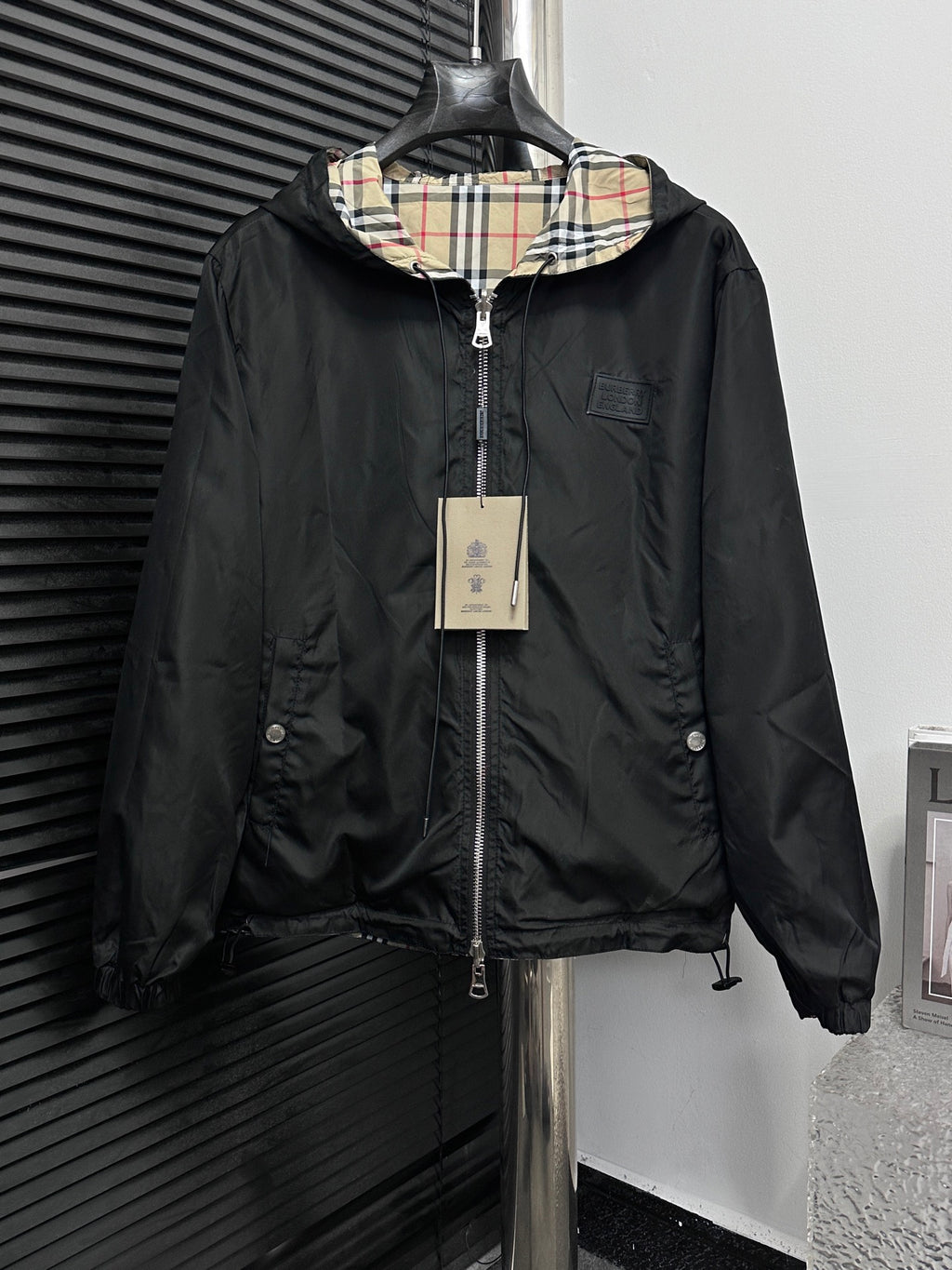 Chaqueta Reversible con Capucha · Estampado de Cuadros Clásico