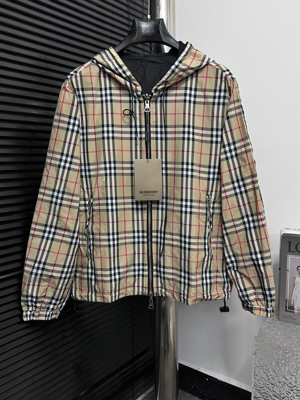 Chaqueta Reversible con Capucha · Estampado de Cuadros Clásico