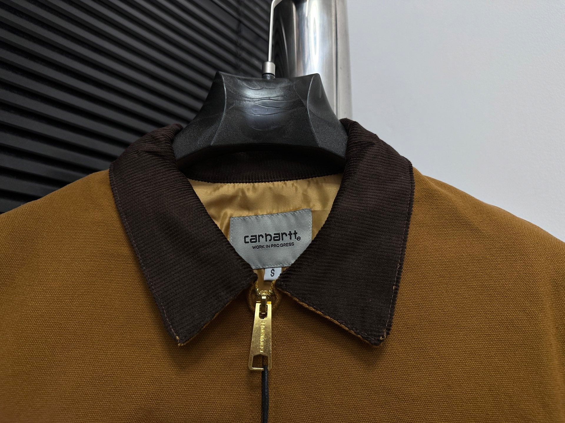 Chaqueta Detroit con Cremallera y Cuello de Pana · Unisex