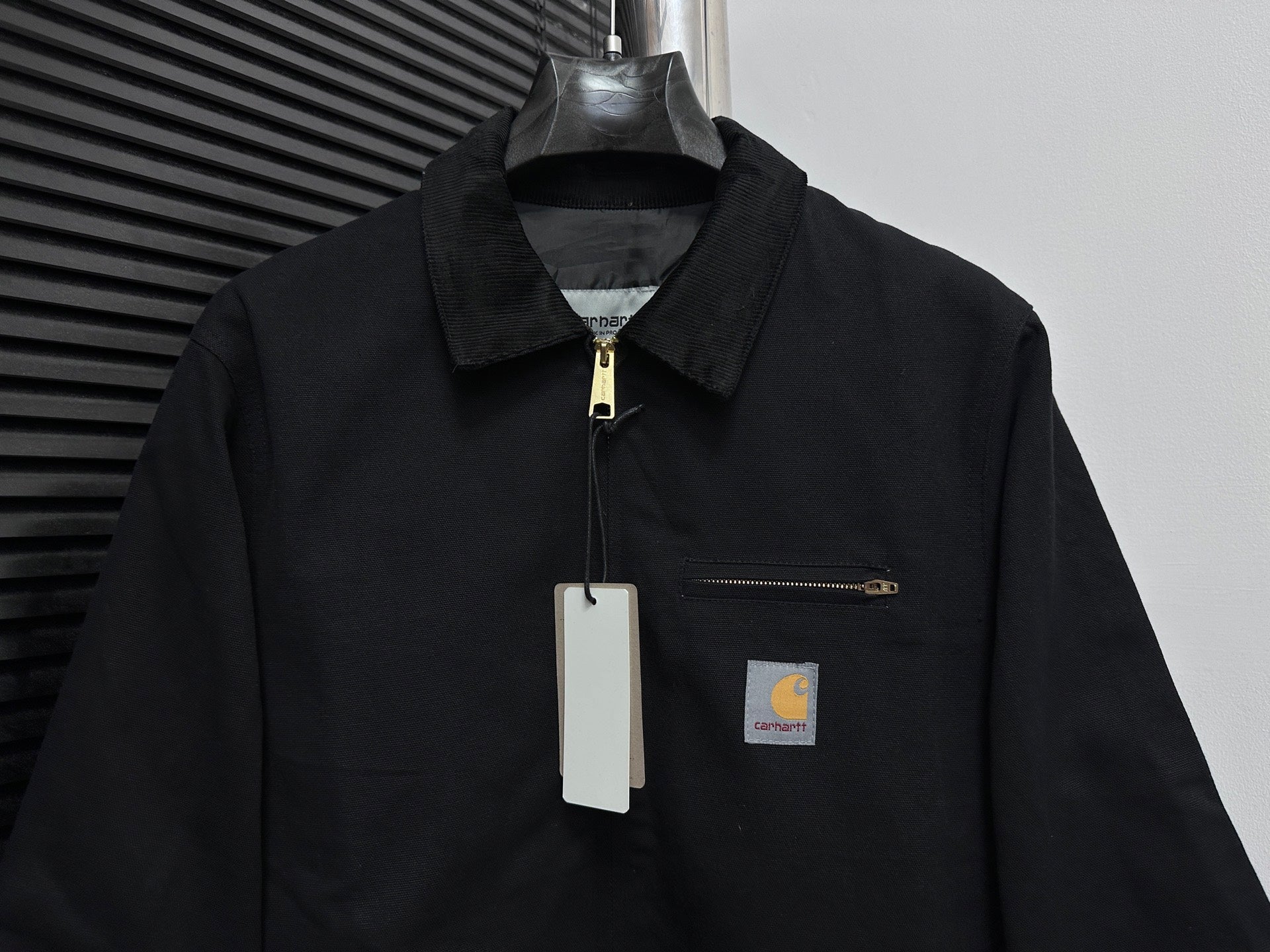 Chaqueta Detroit Workwear con Detalles en Pana · Edición Unisex