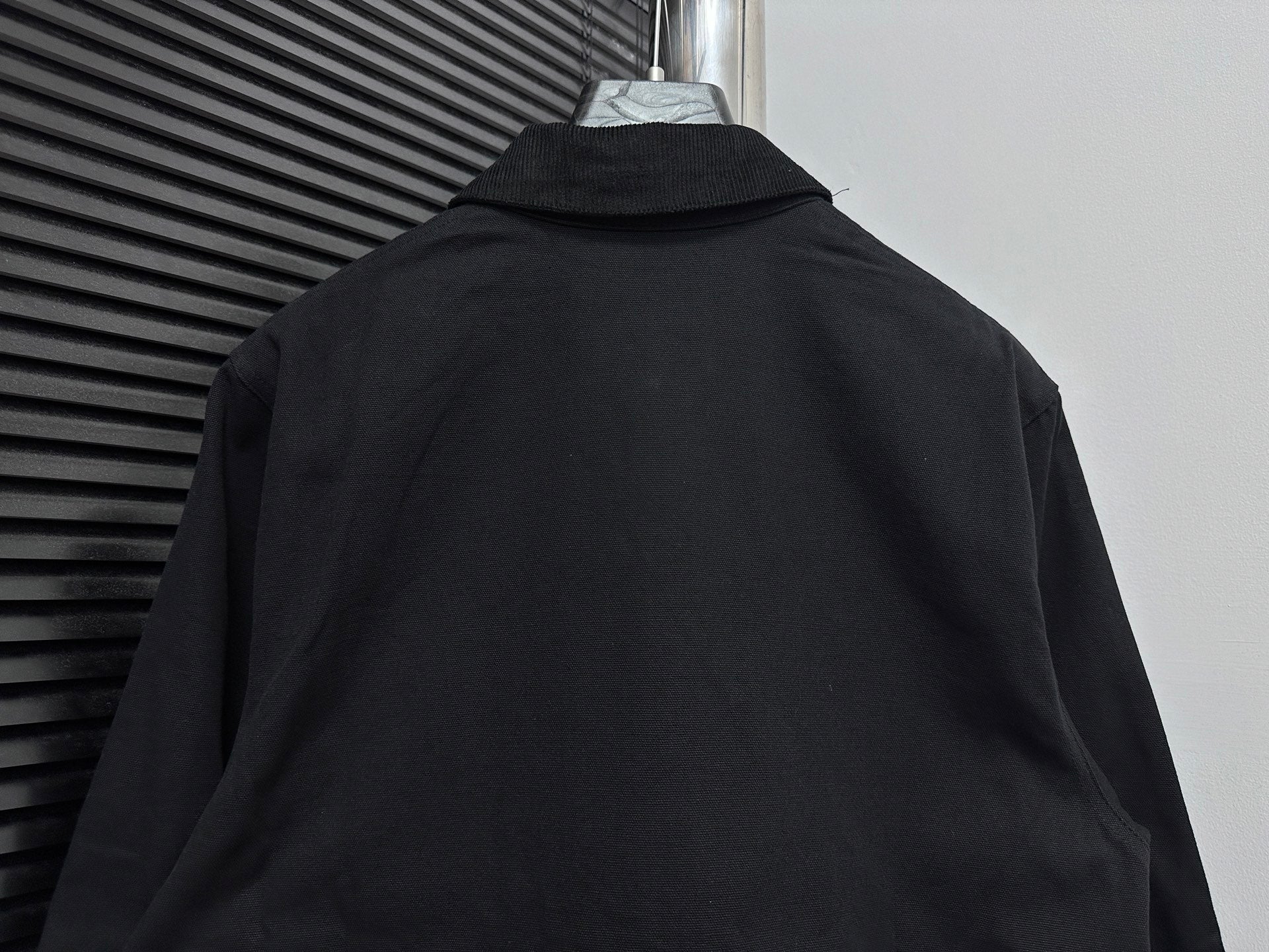 Chaqueta Detroit Workwear con Detalles en Pana · Edición Unisex