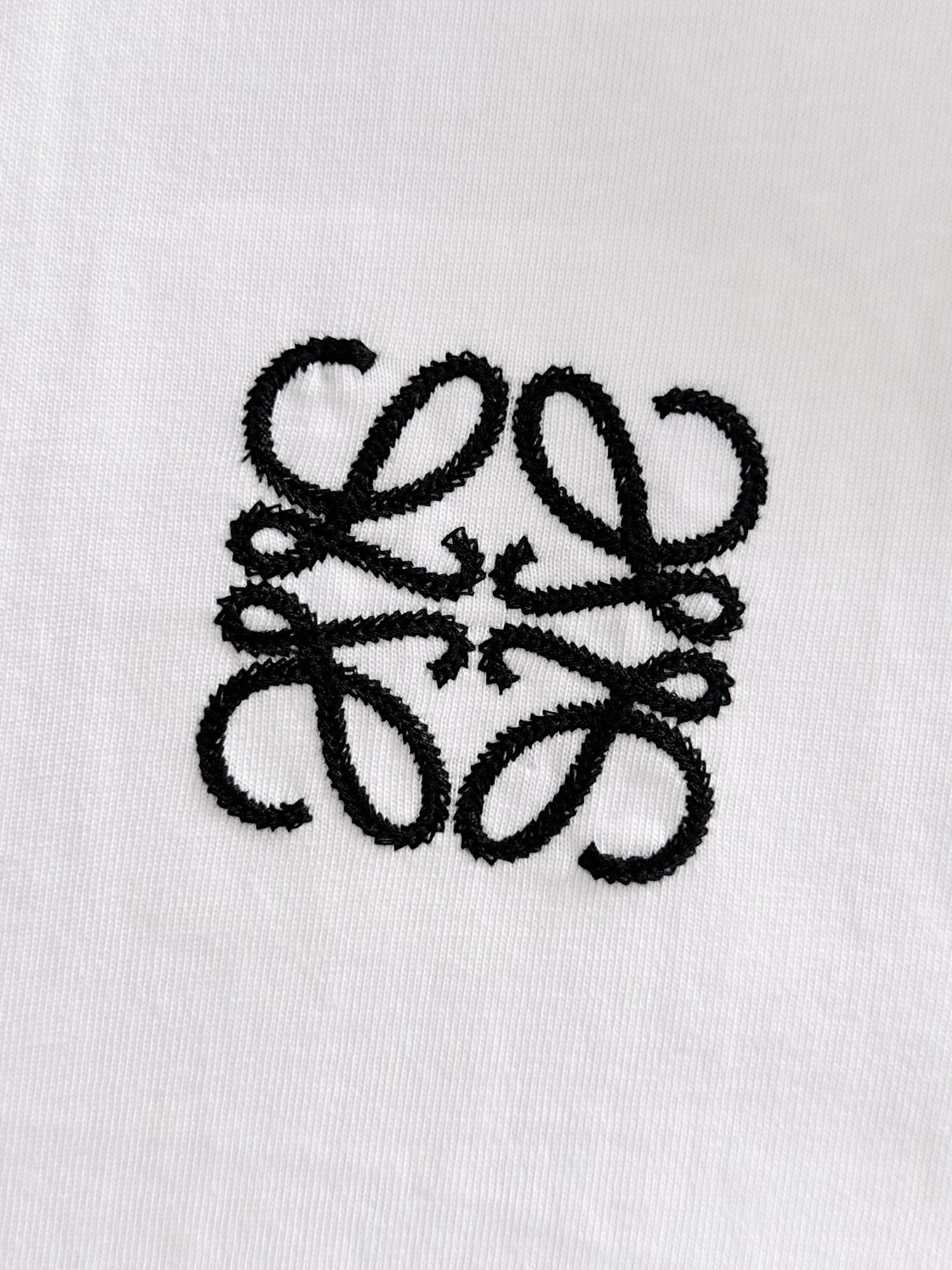 Exclusive Mali – Long Sleeve Premium con Detalles Bordados y Patch