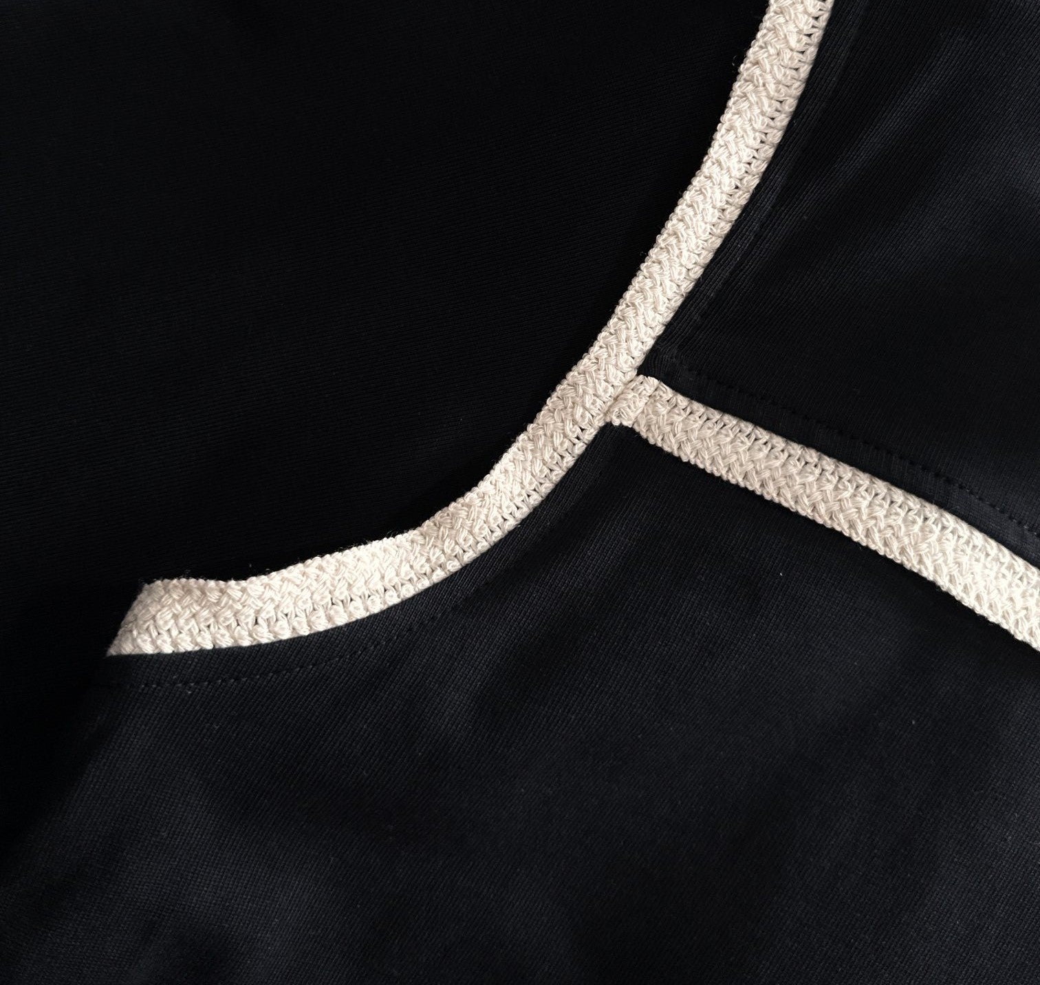 Exclusive Mali – Long Sleeve Premium con Detalles Bordados y Patch