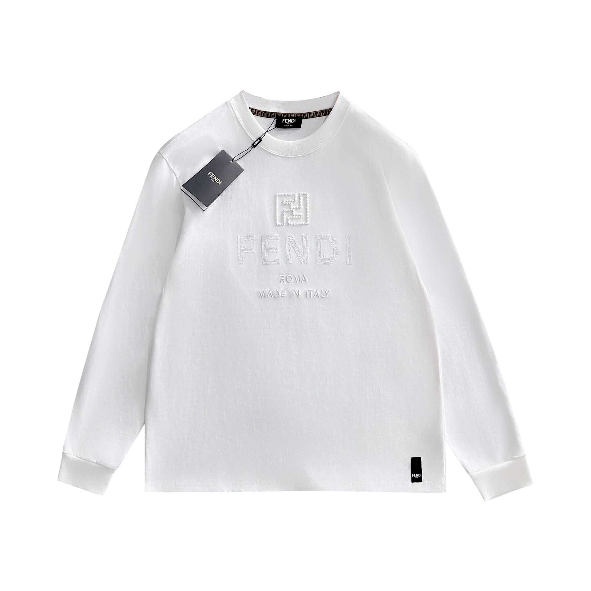 Exclusive Mali – Camiseta Unisex “Edición Luxe Letters” ·