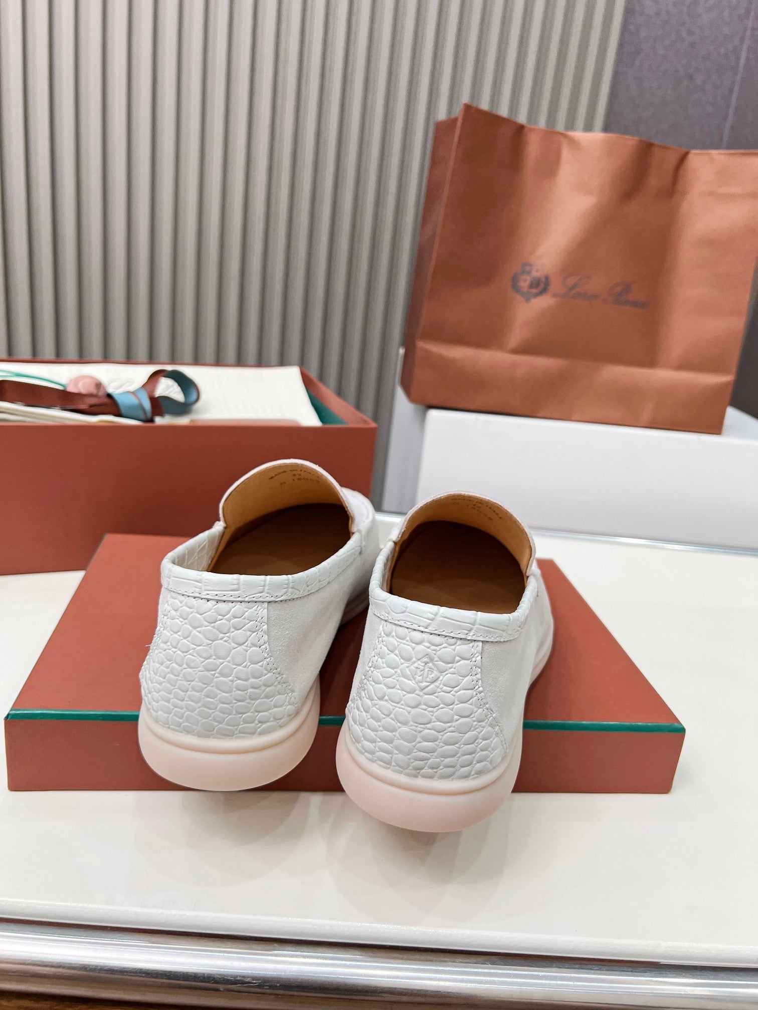 Loro Piana ❤️ Clásico Loafer de Hombre – Edición en Piel de Cocodrilo