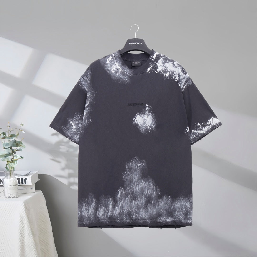 Camiseta Unisex · Edición Premium 2025 con Logo Bordado Estilo Graffiti y Efecto Desgastado