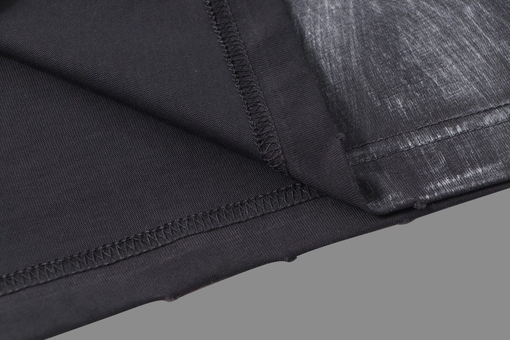 Camiseta Unisex · Edición Premium 2025 con Logo Bordado Estilo Graffiti y Efecto Desgastado