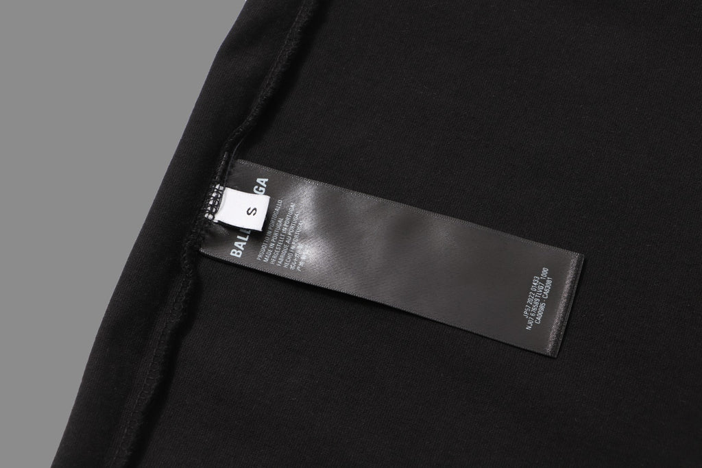 Camiseta Unisex · Edición Premium 2025 con Logo Bordado Frontal y Trasero