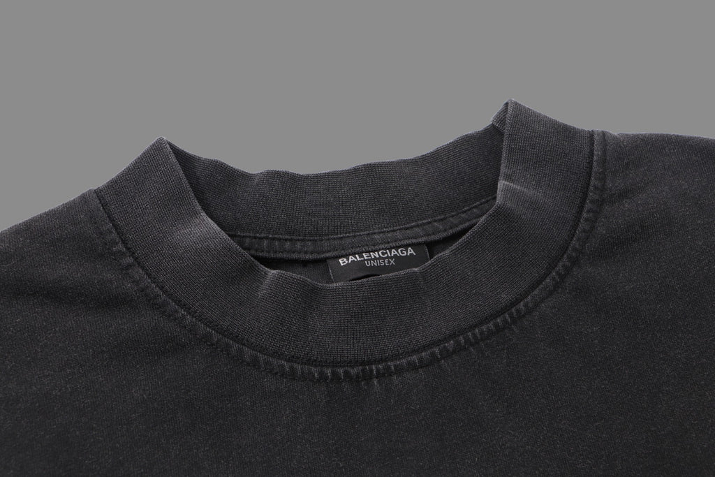 Camiseta de Manga Larga Unisex · Edición Premium 2025 con Efecto Desgastado y Detalle de Impresión a Dos Capas