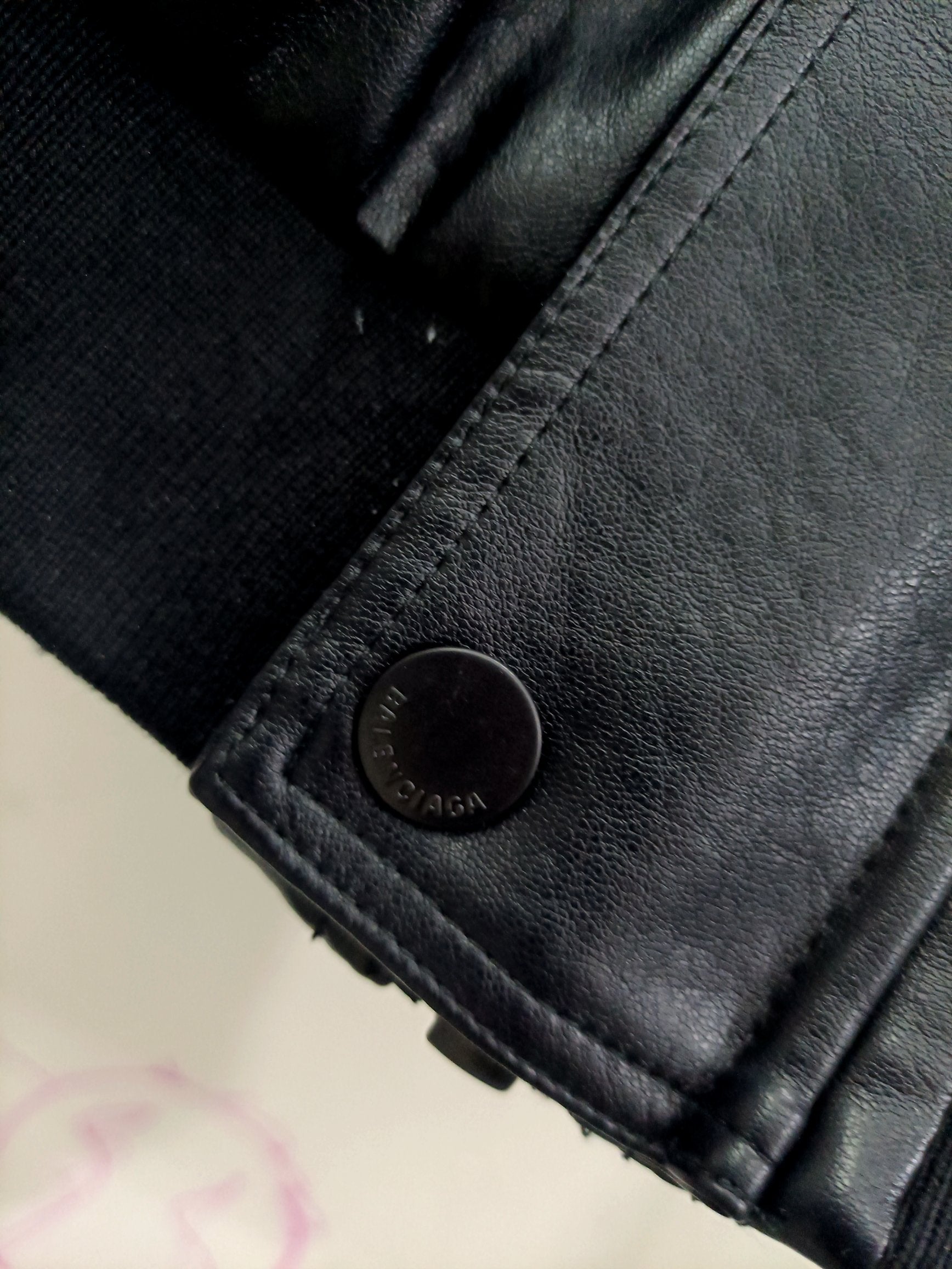 Chaqueta de Piel Clásica con Forro Acolchado