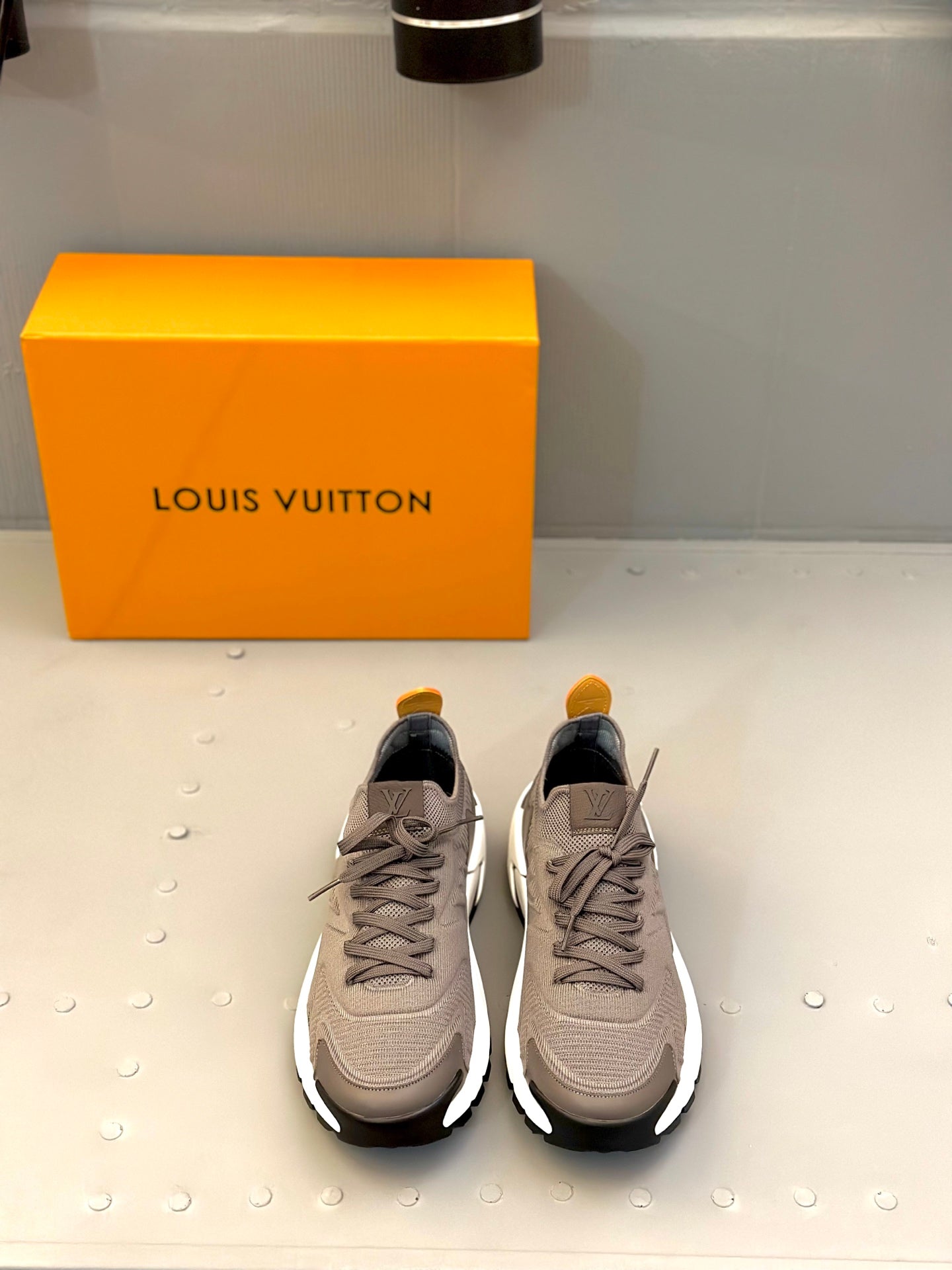 Sneakers urbanos de edición premium