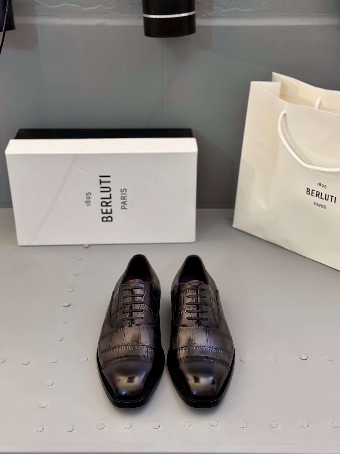 Elegancia artesanal para hombres con estilo