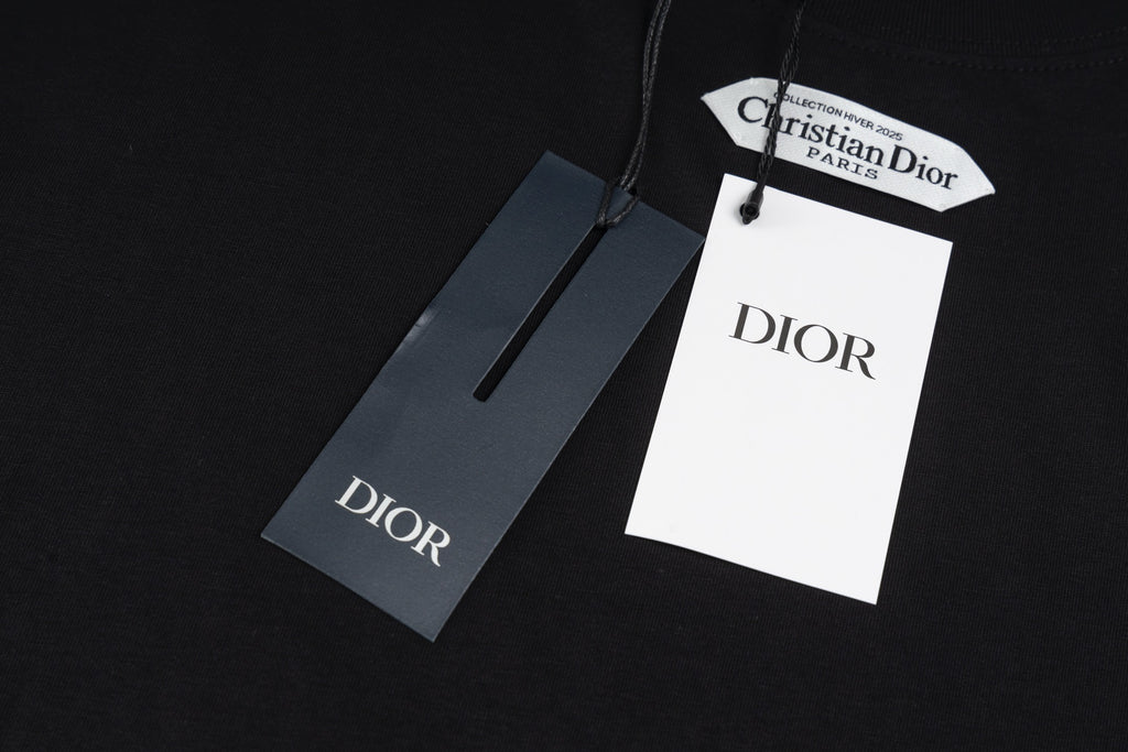 Exclusive Mali – Camiseta Unisex “Etiqueta Minimal” ·