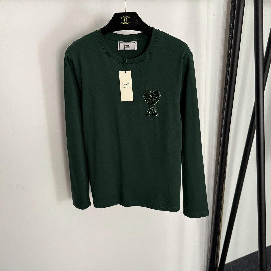 Camiseta de Manga Larga “Detalle Love” ·